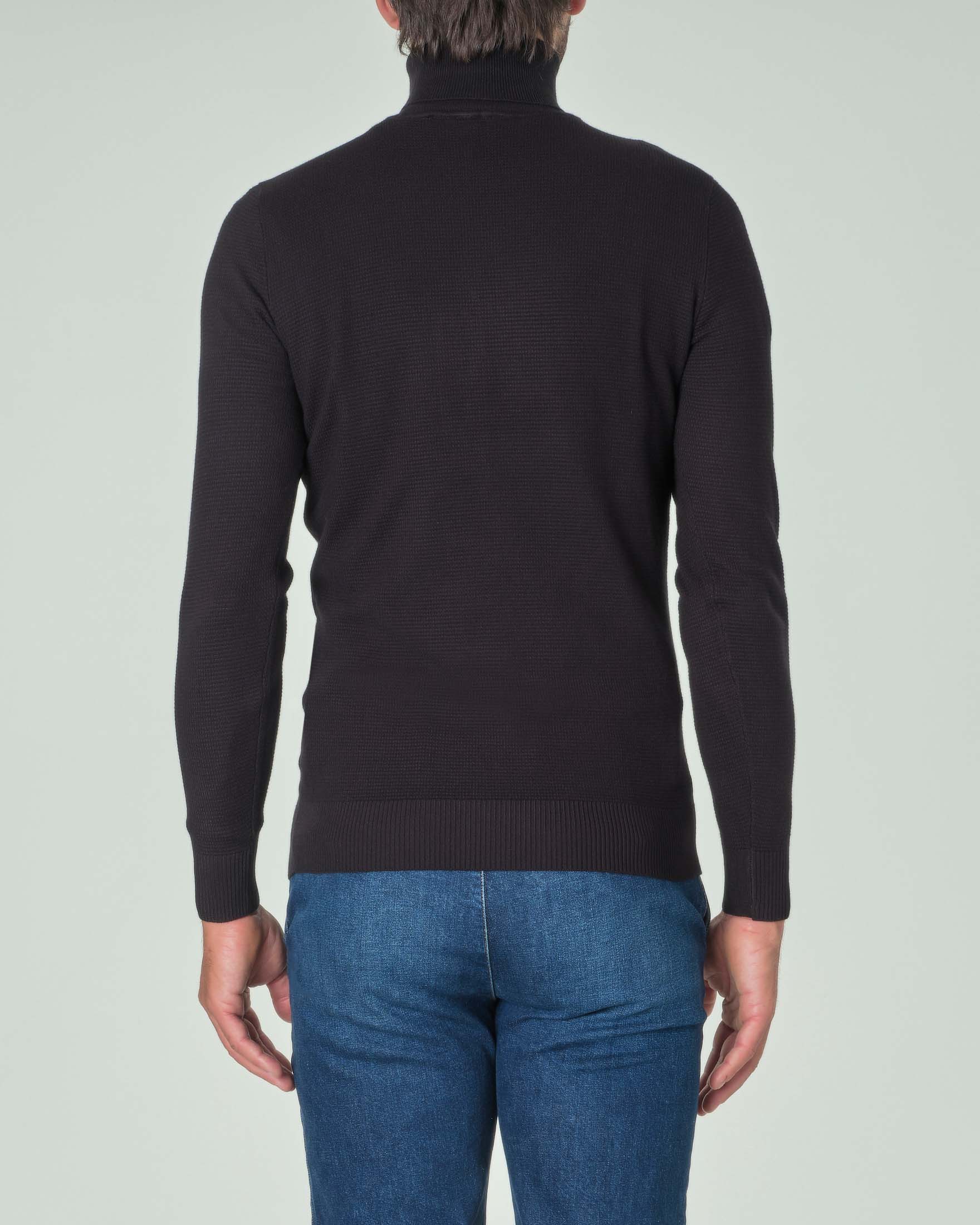 Dolcevita nero in viscosa micro armatura