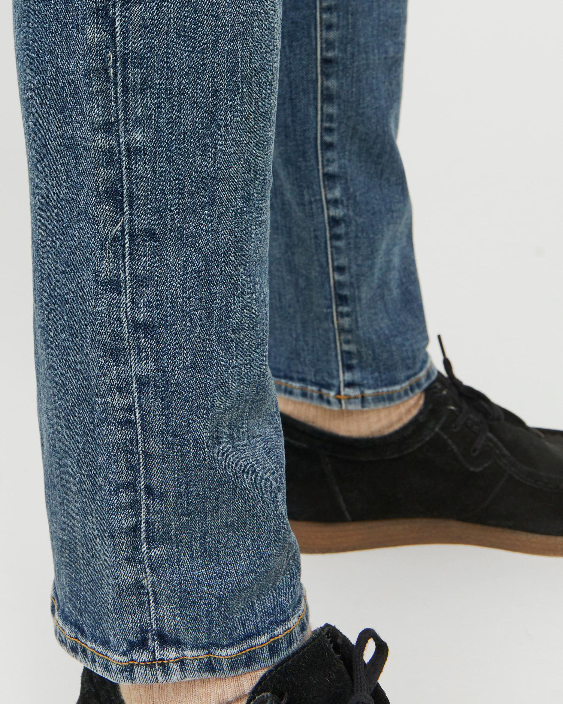 Jeans Glenn slim fit in cotone stretch lavaggio medio stone washed image