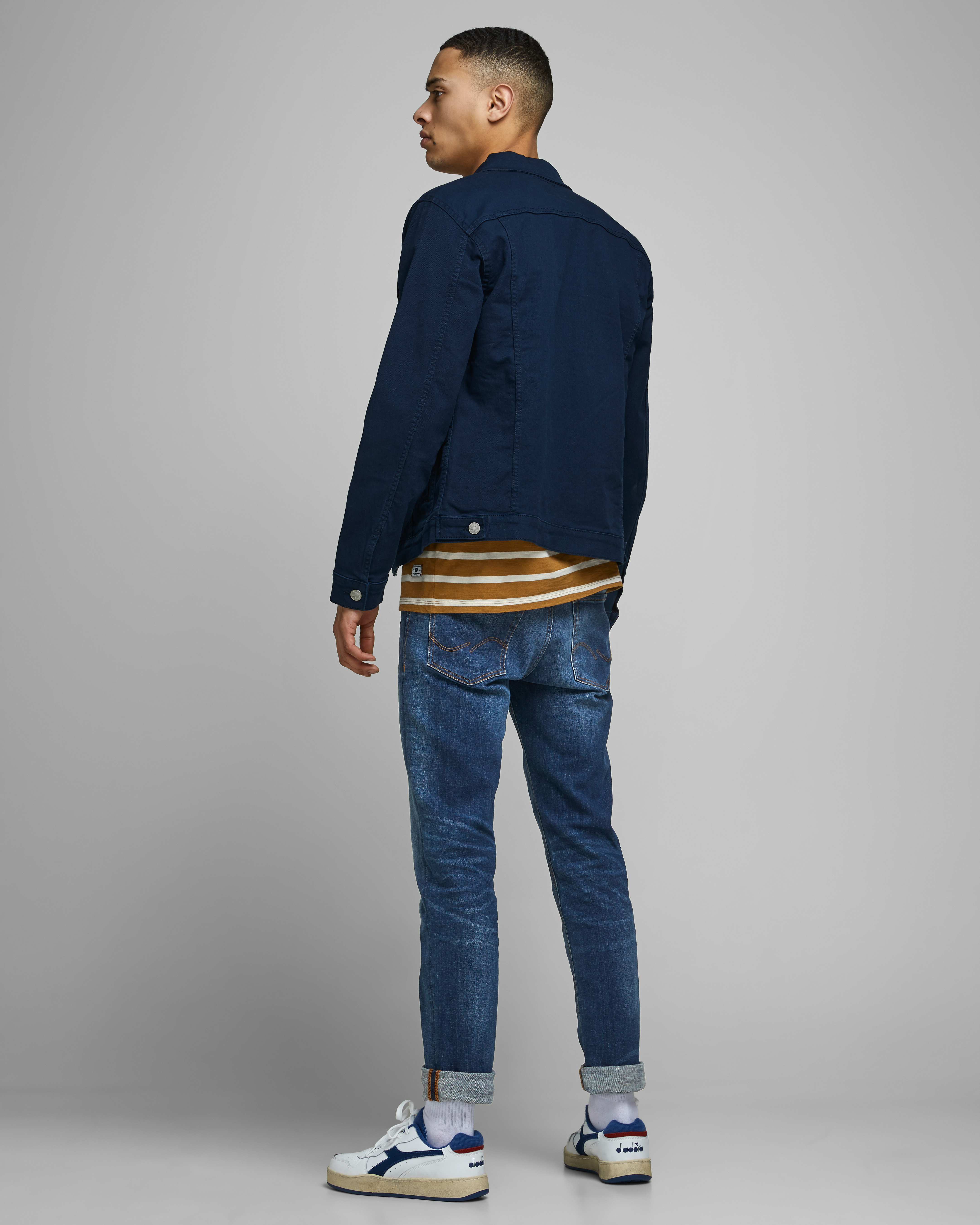 Jeans Tim a gamba dritta in cotone stretch lavaggio medio stone washed con baffature
