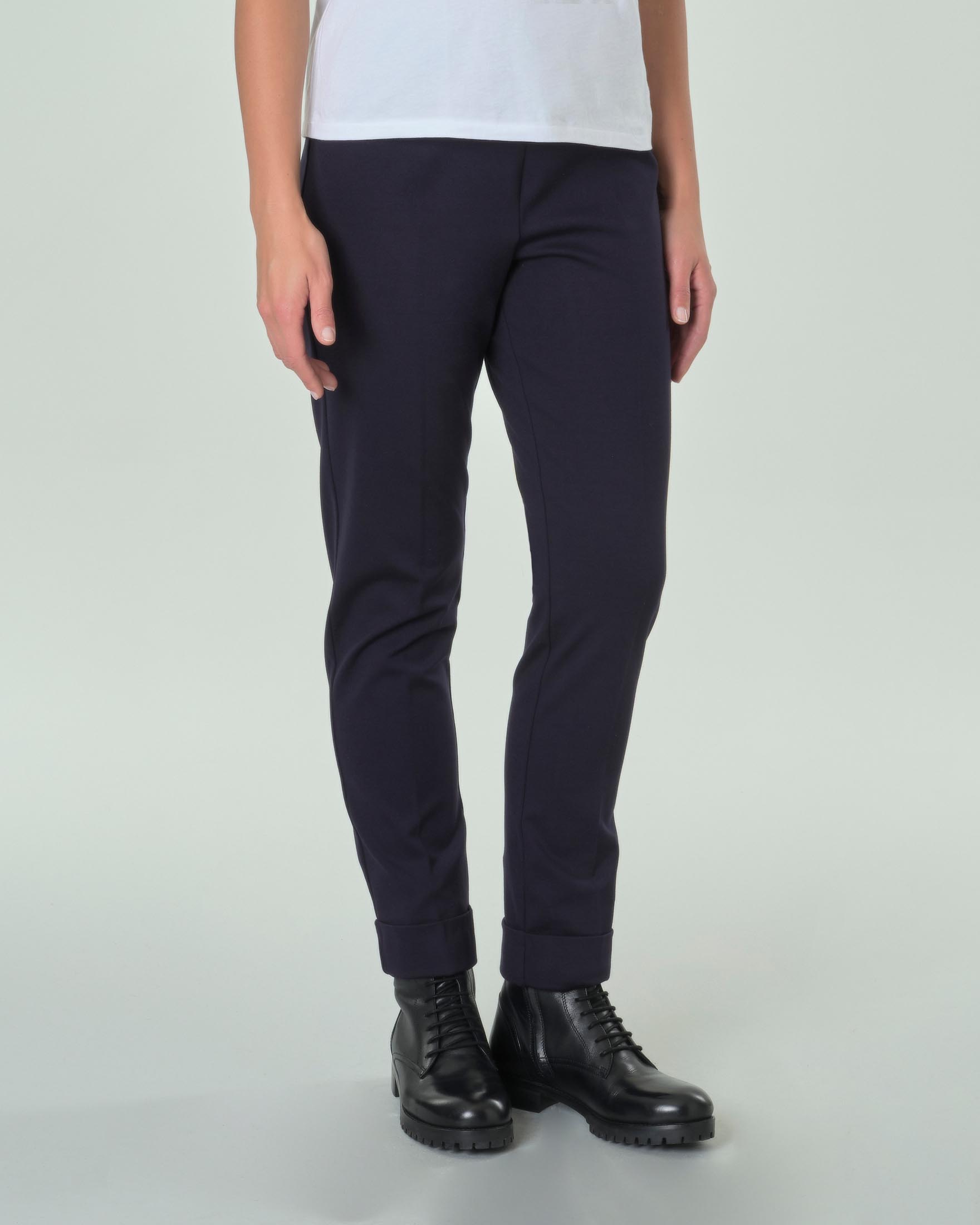 Pantaloni blu slim in misto viscosa punto Milano con risvolto al fondo ed elastico in vita image