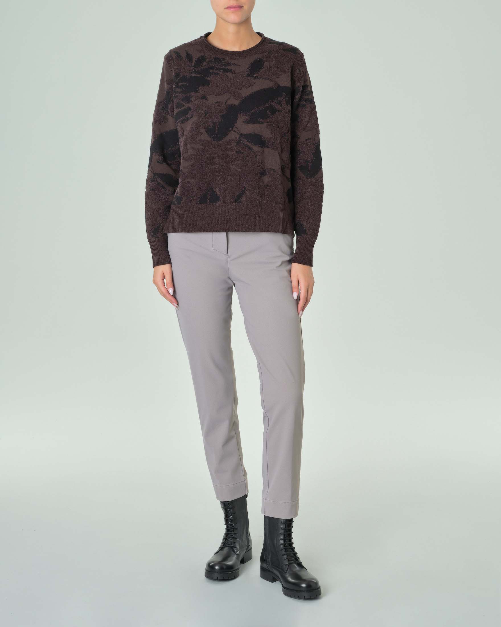 Pantaloni chino color taupe in tessuto diagonale stretch