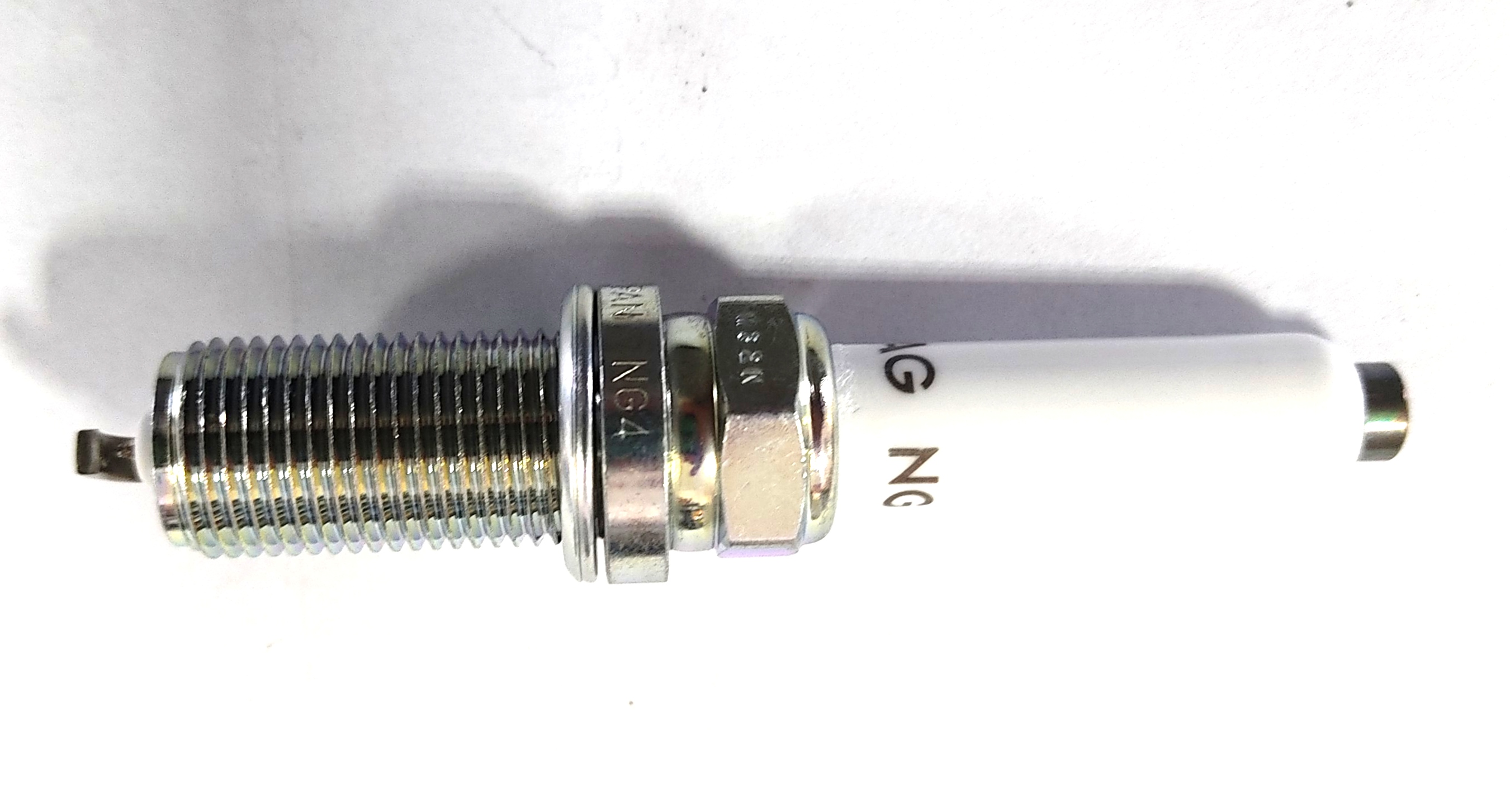 NGK 3430 Candela Di Accensione – Standard, Qualità Originale Per Motori A Benzina