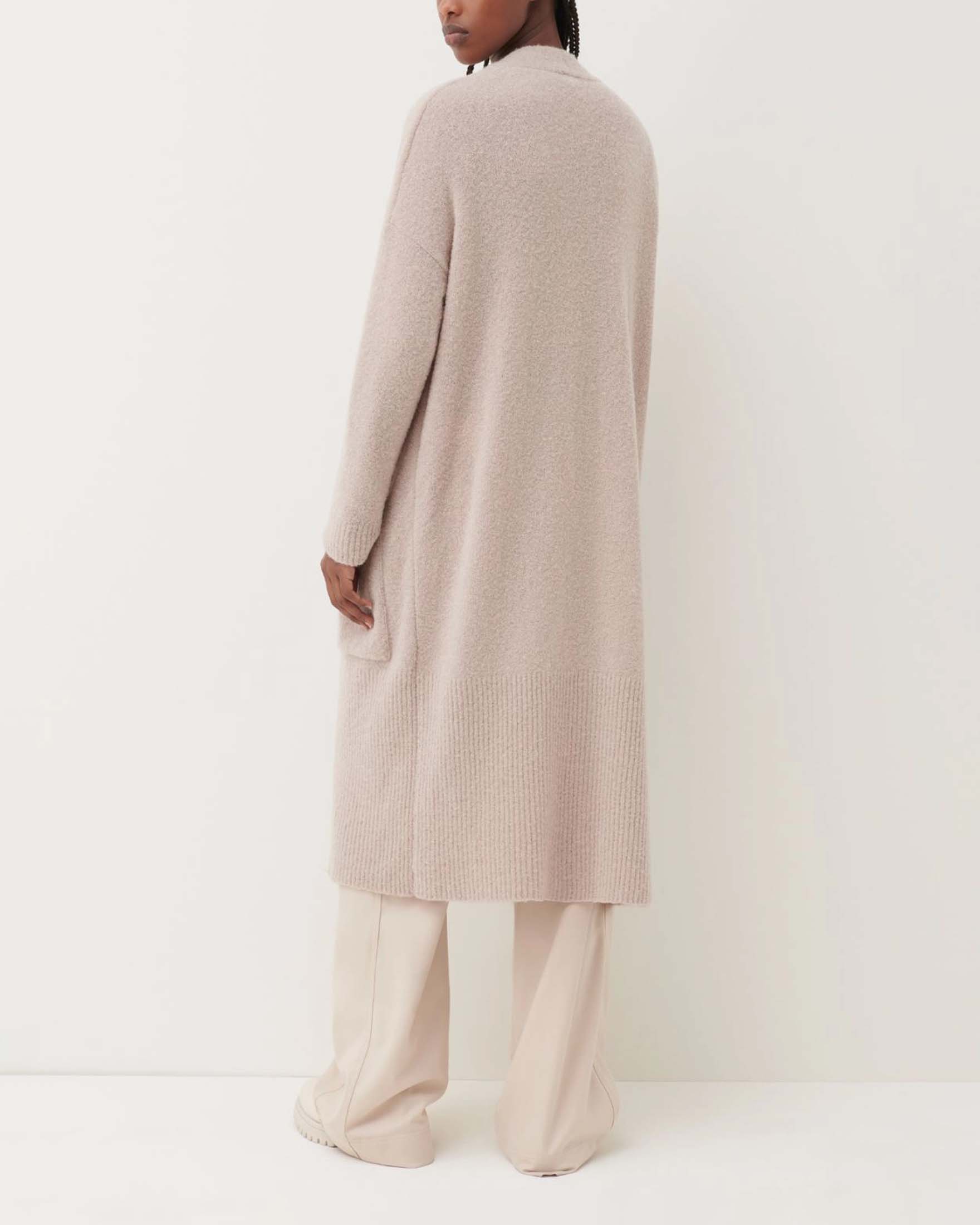 Maxi cardigan color sabbia in misto lana bouclè Linea MONOCHROME