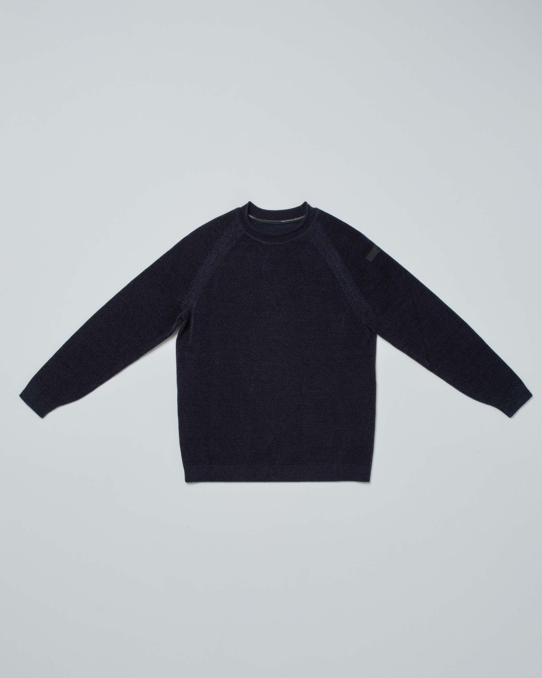 Maglia blu in ciniglia con manica raglan 