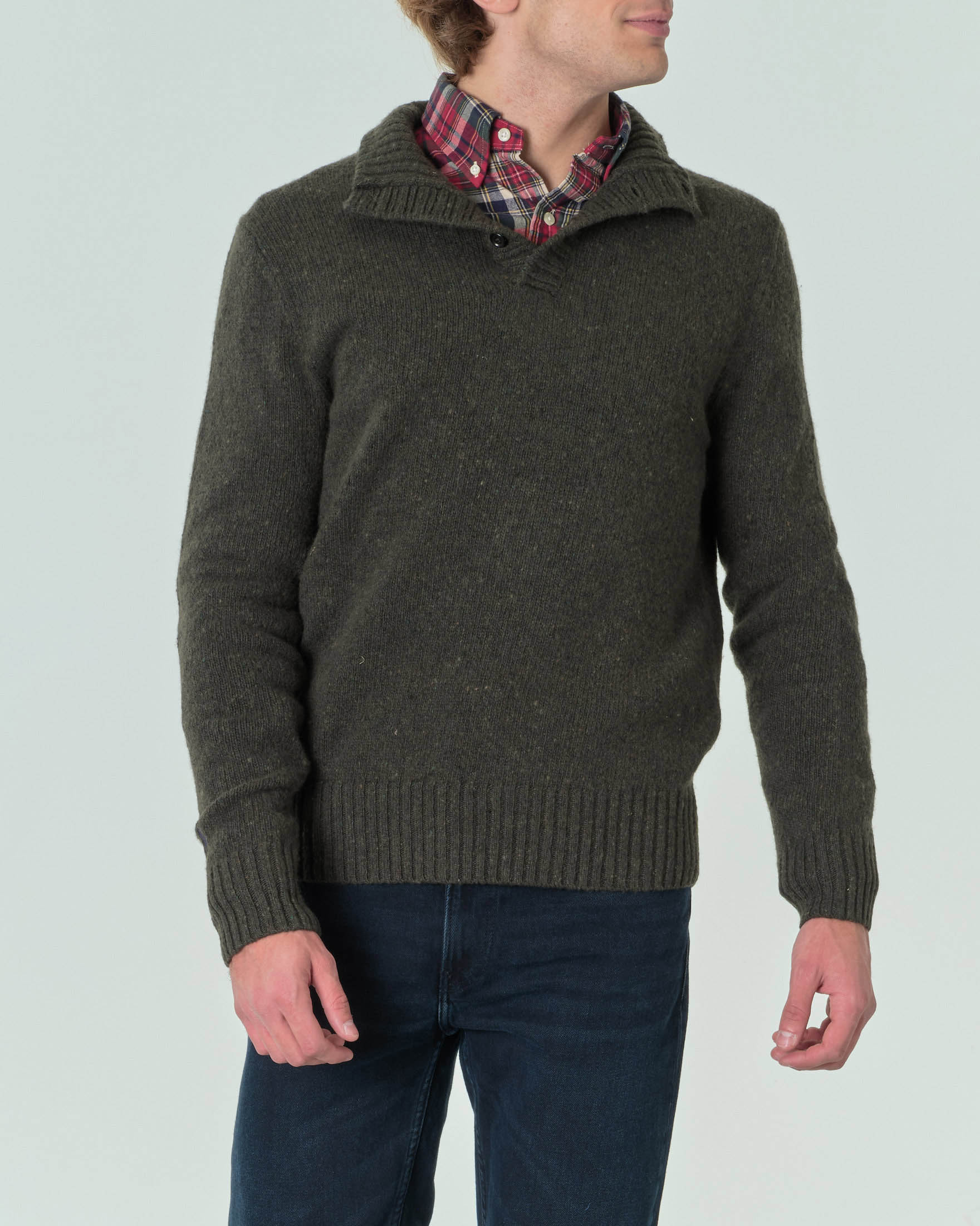 Maglione verde militare in lana con chiusura a tre bottoni Polo