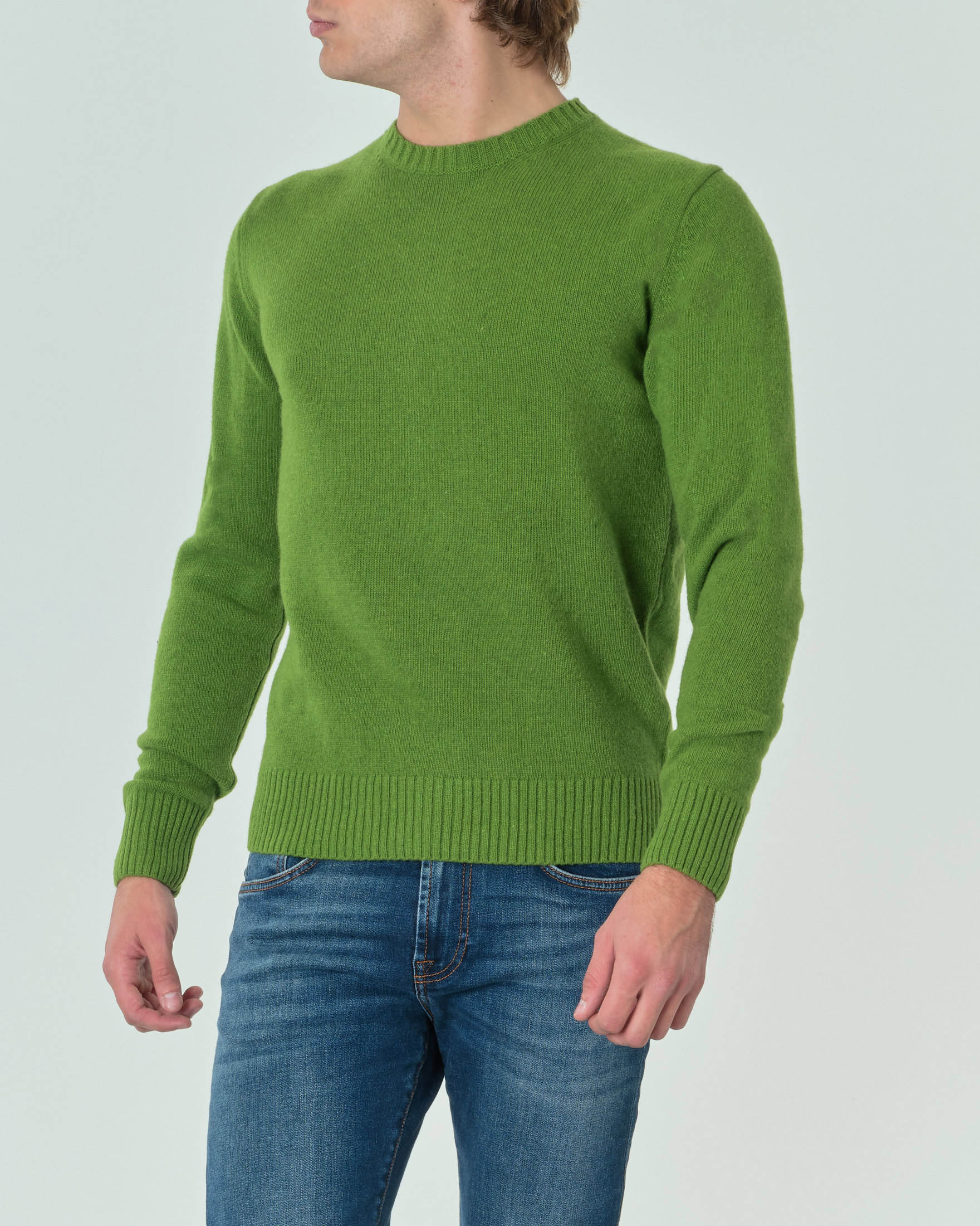 Maglione girocollo verde mela tinta unita in lana finezza