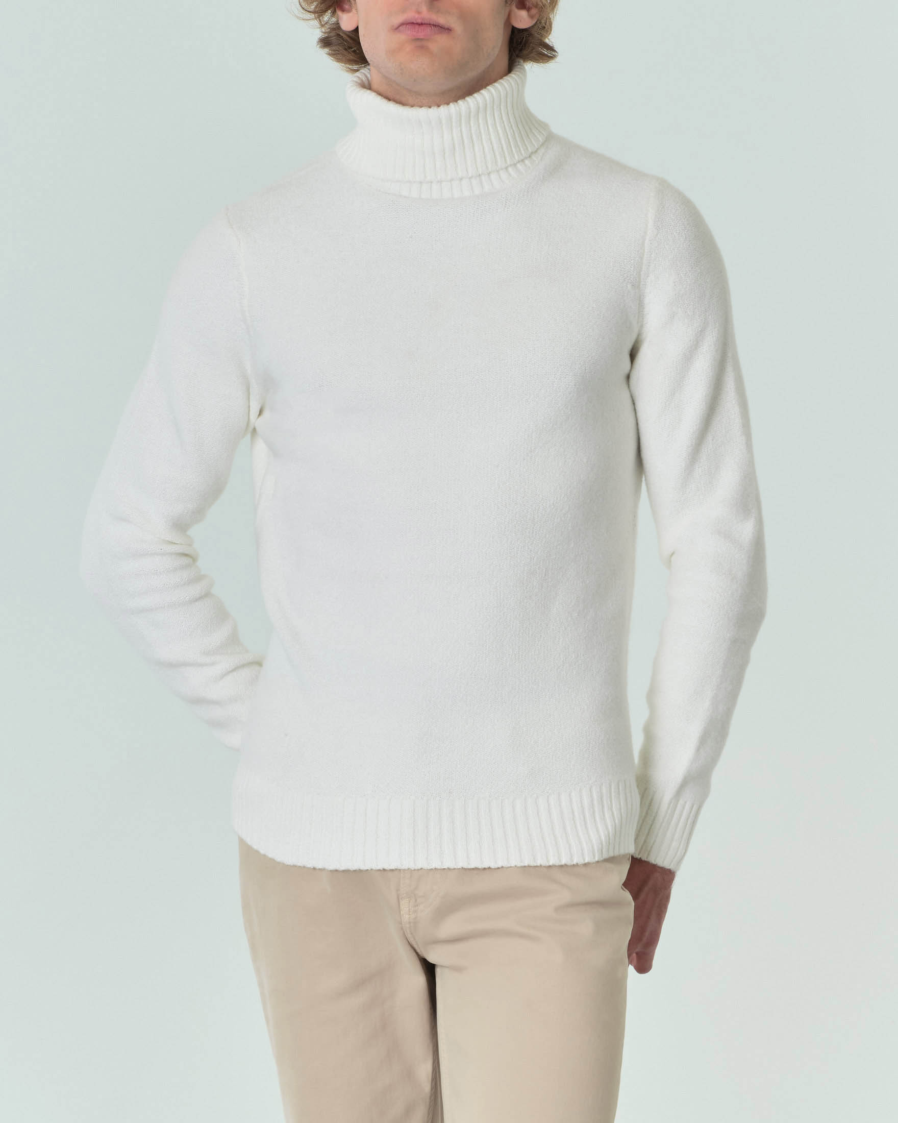 Dolcevita bianco in cotone stretch bouclé