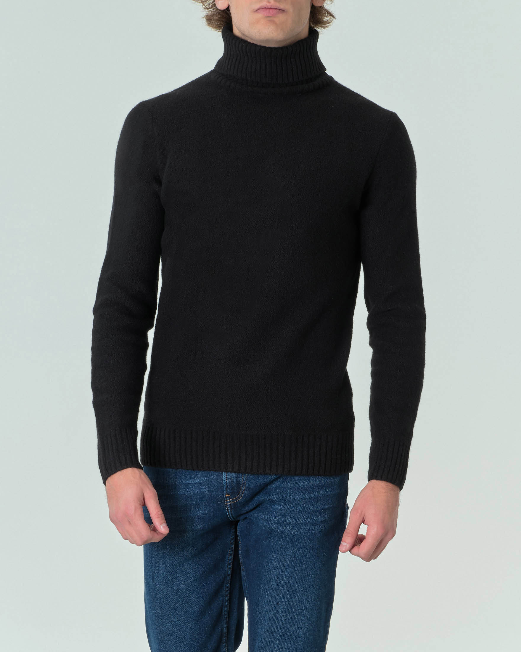 Dolcevita nero in cotone stretch bouclé