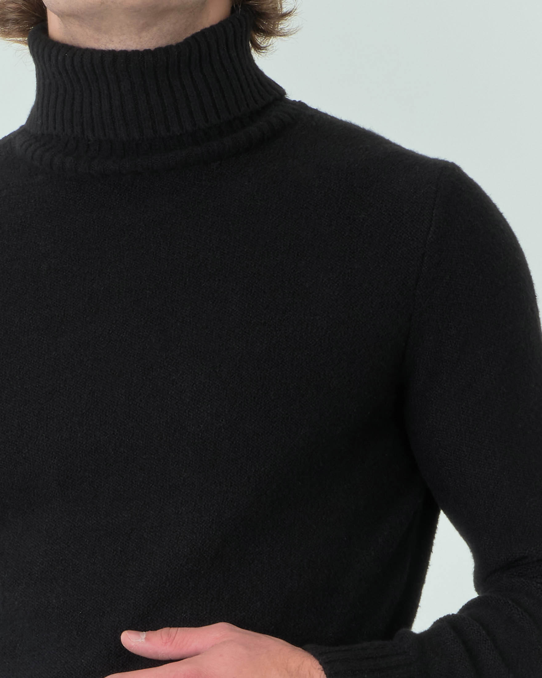 Dolcevita nero in cotone stretch bouclé image