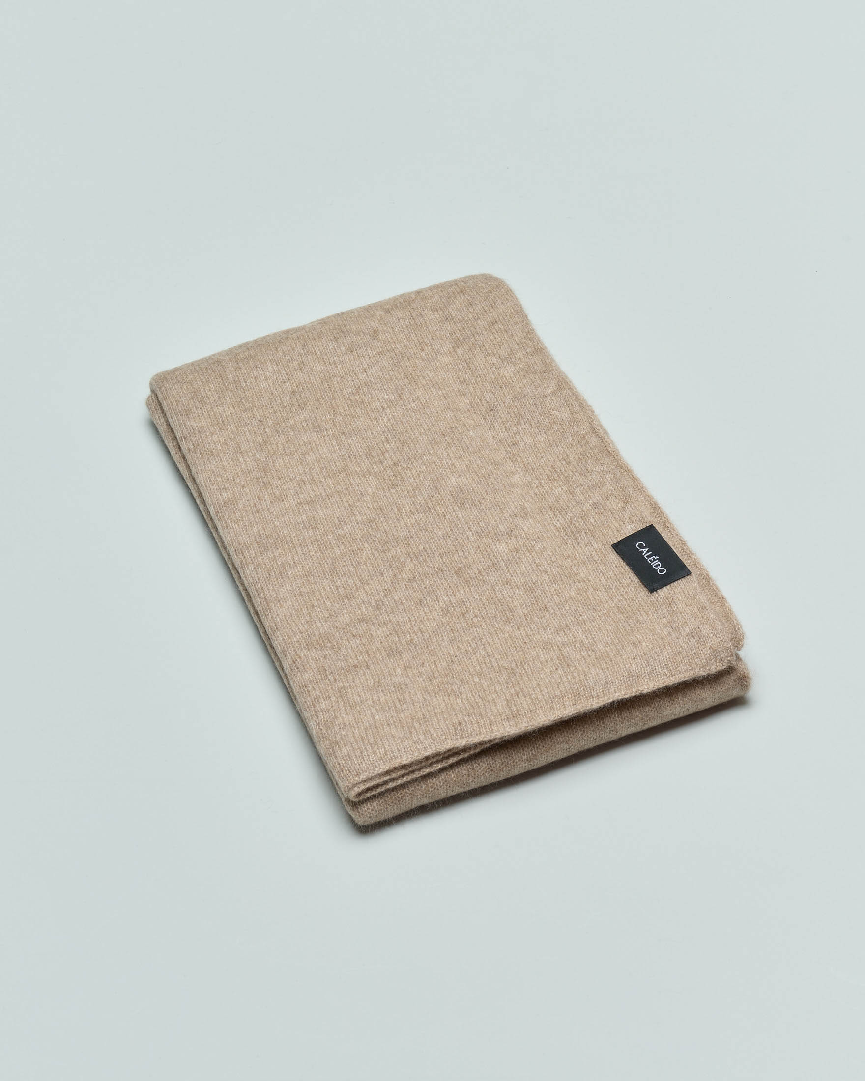 Stola cammello in puro cashmere a costine