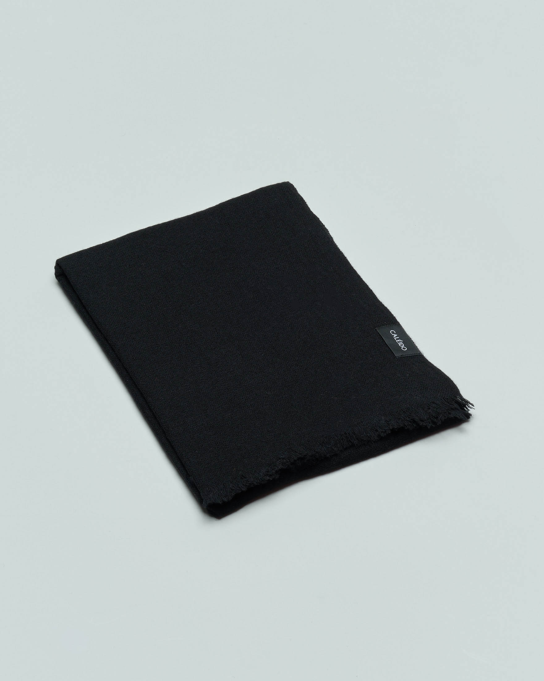 Sciarpa nera in puro cashmere