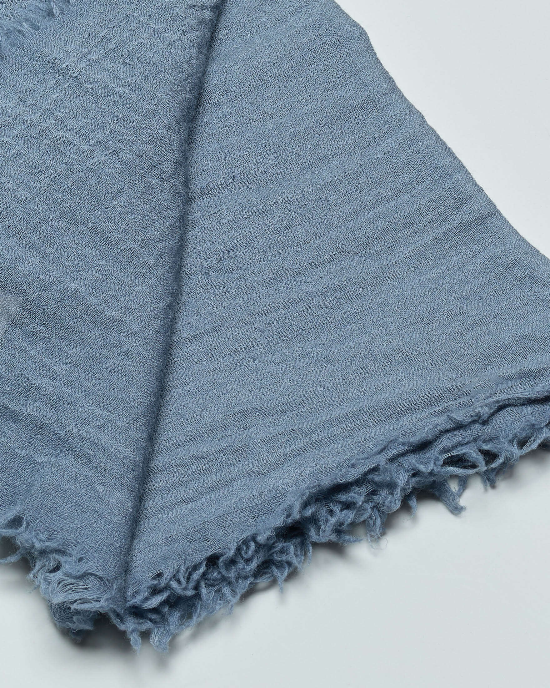 Sciarpa Raja avio in pura lana rifinita con frangette image