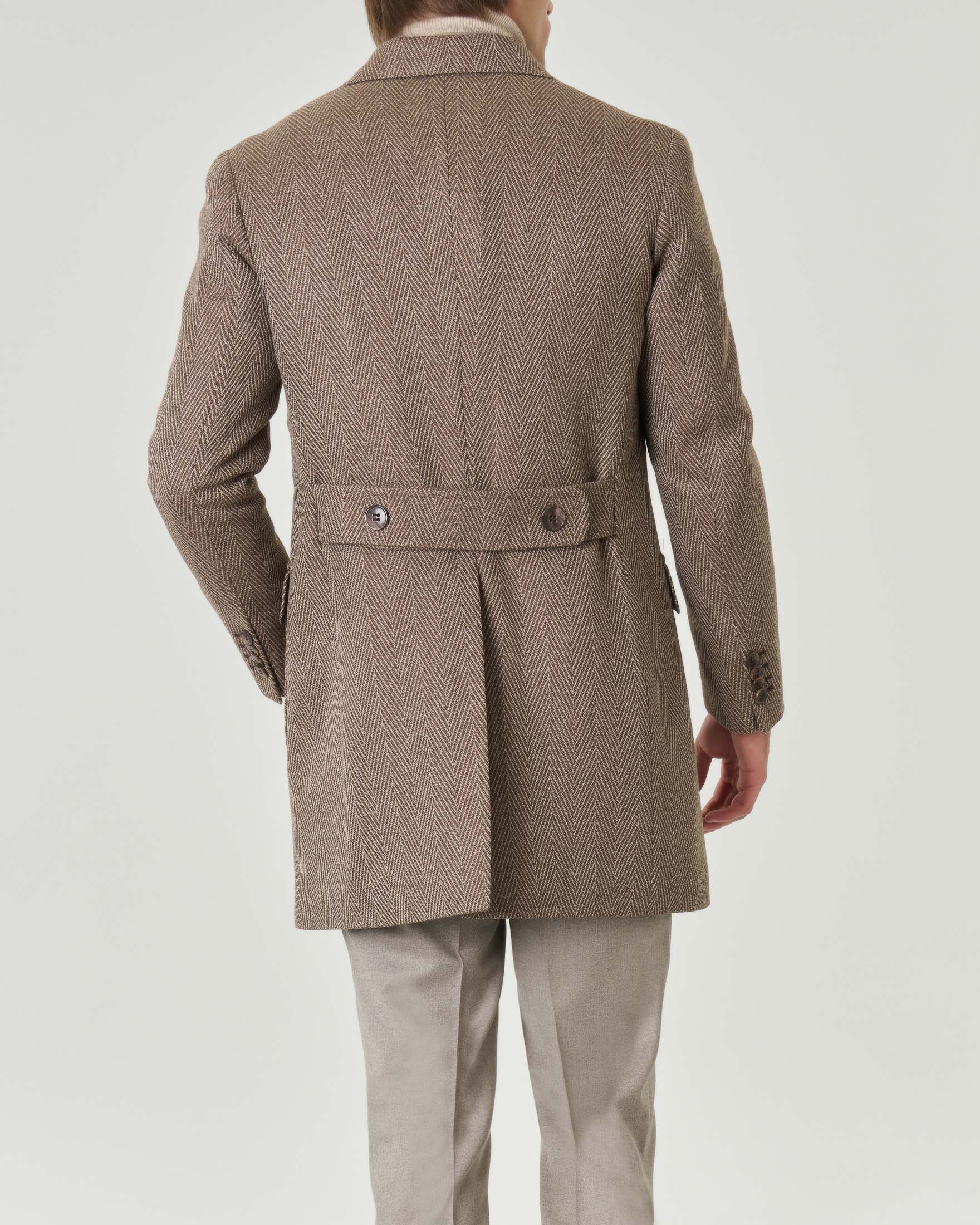 Cappotto doppiopetto color noce in fantasia spinata di pura lana