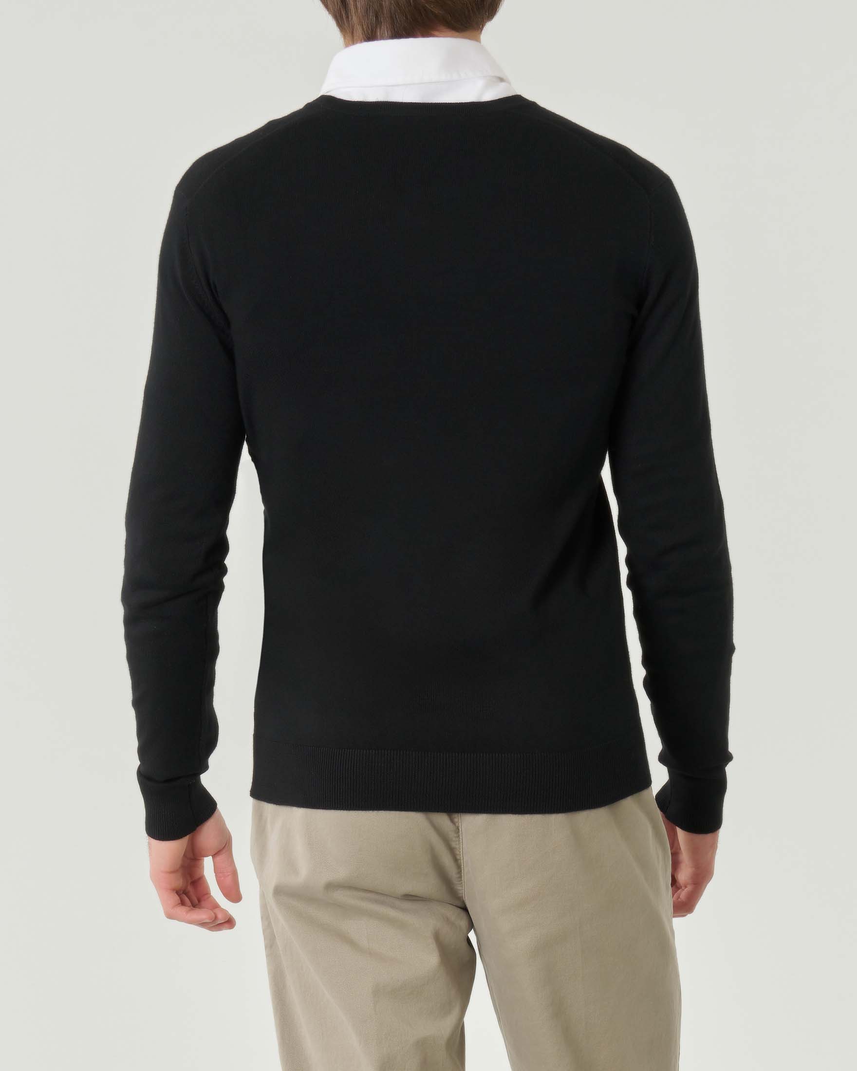 Maglia Paul Baker nera scollo a V tinta unita