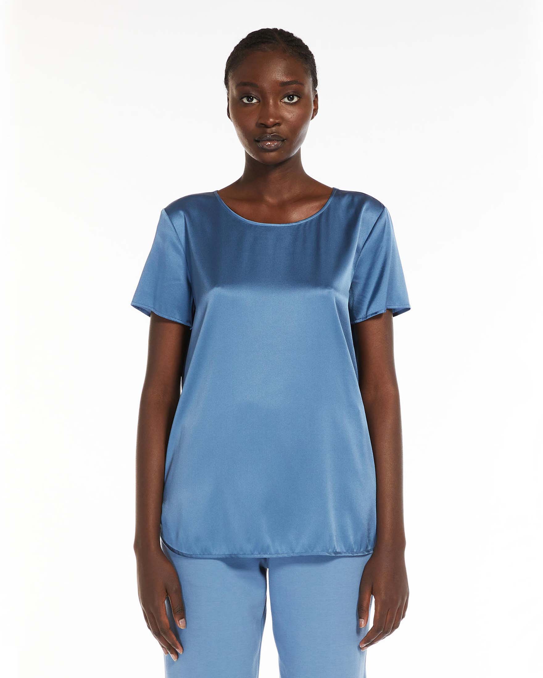 Blusa color avio scuro in crêpe di seta stretch a maniche corte