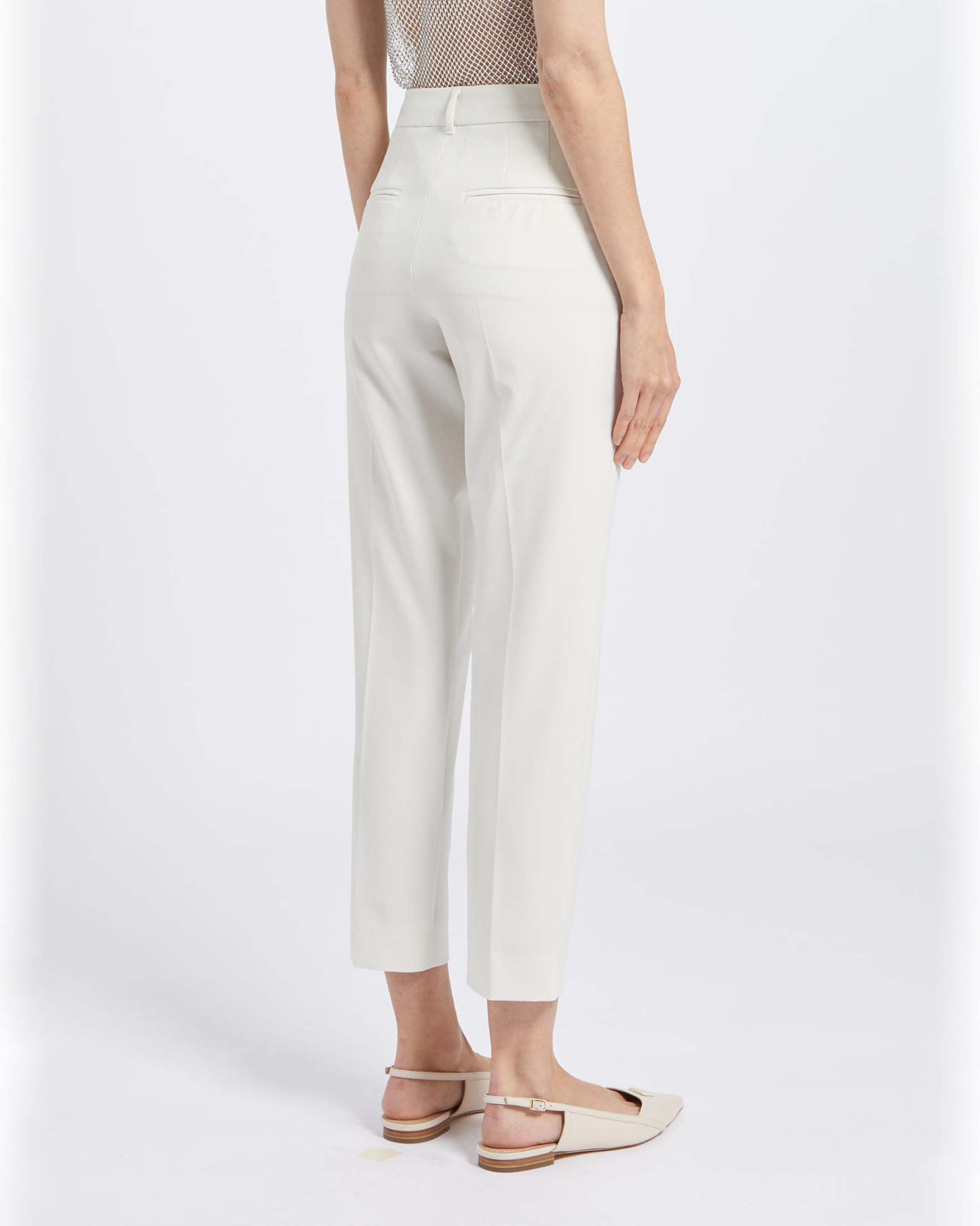 Pantaloni chino cropped color gesso in viscosa stretch image