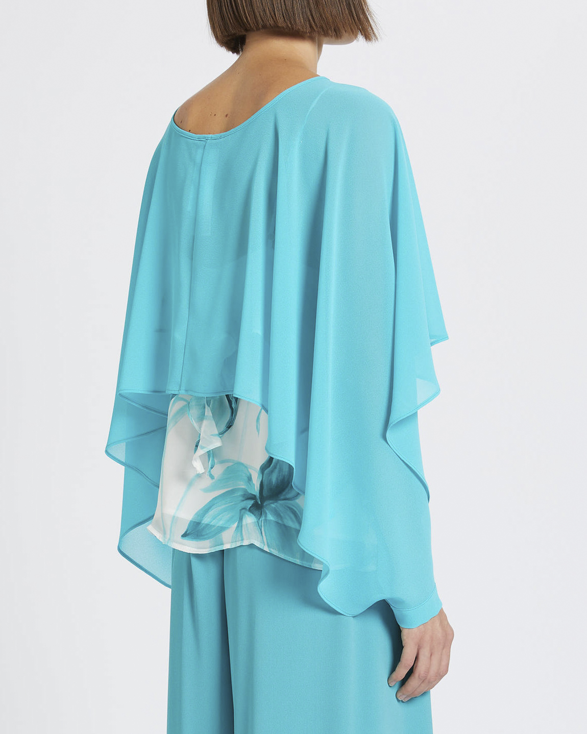 Coprispalle in georgette color smeraldo con maniche lunghe image