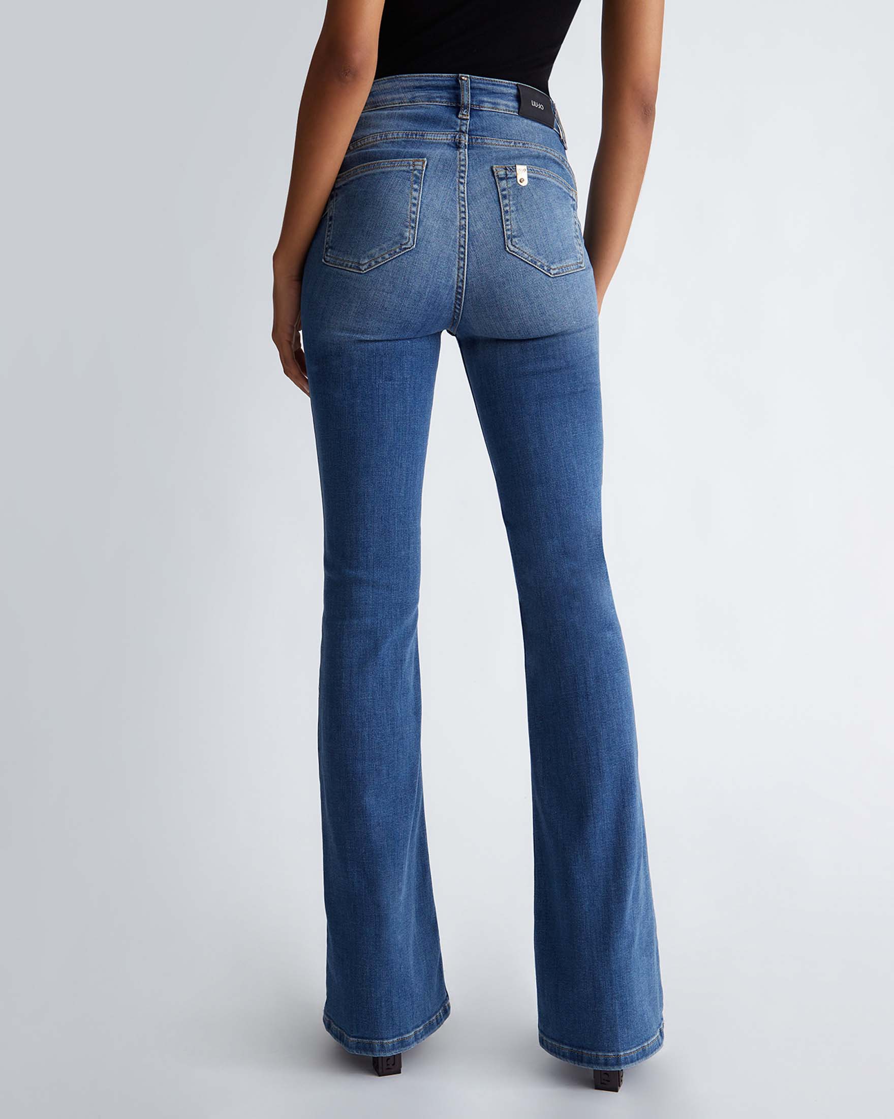 Jeans 728 Levi's a vita alta e gamba larga con lavaggio scuro | Pellizzari