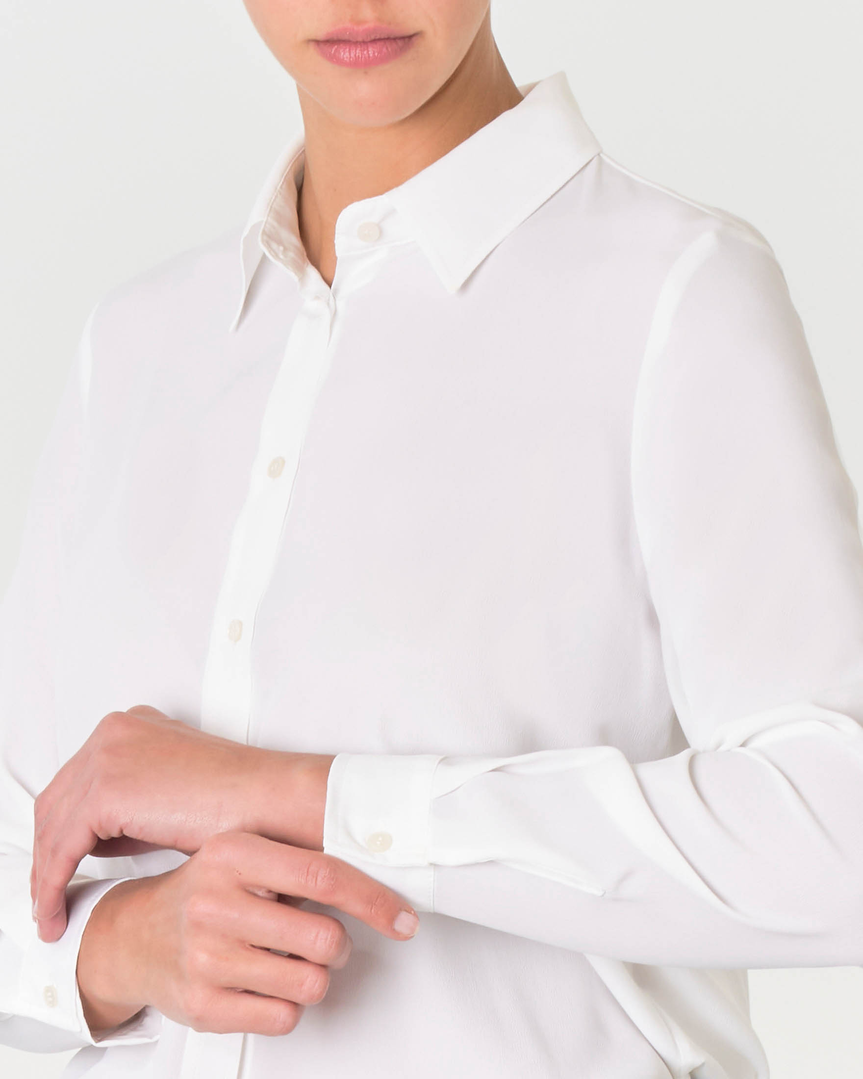 Camicia bianca in crepe de Chine di misto seta con colletto