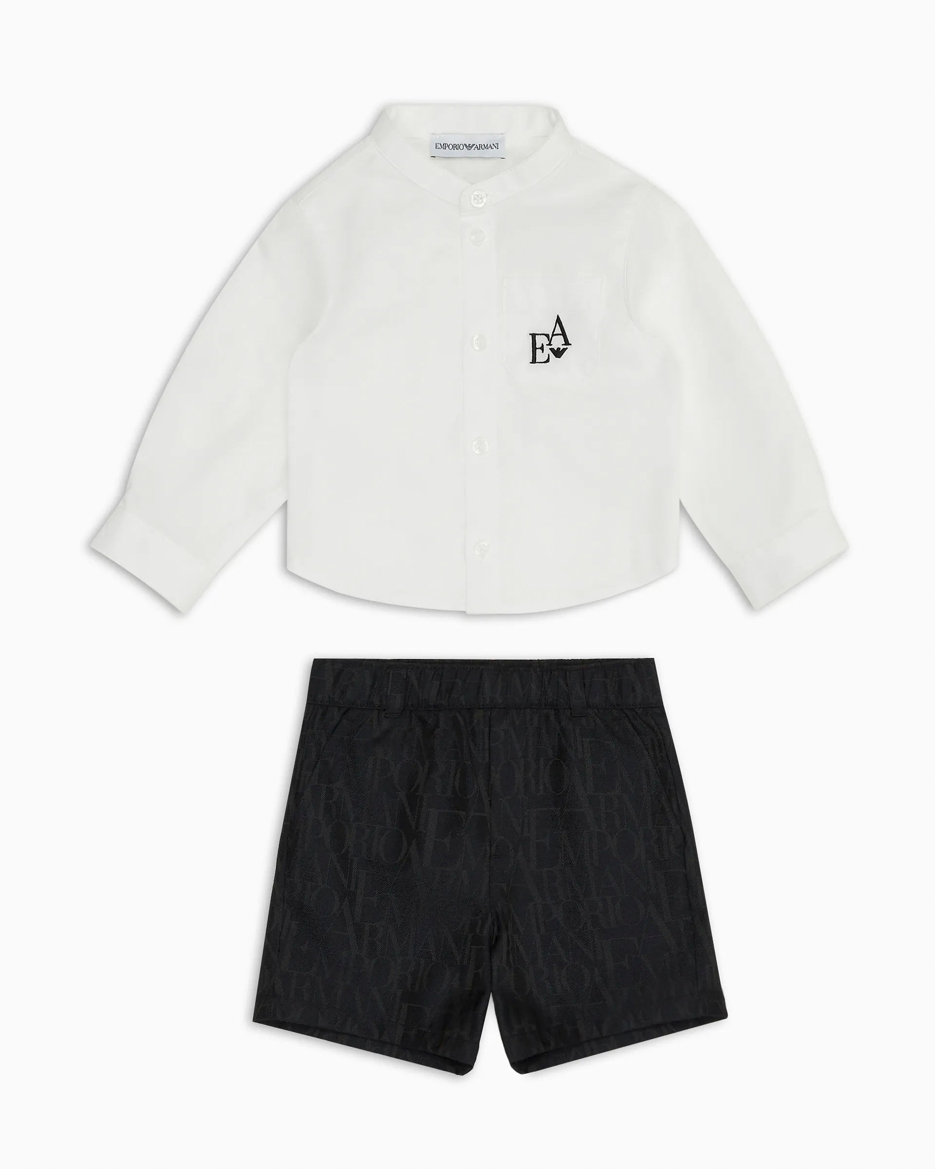Completo in cotone composto da camicia coreana bianca e bermuda blu in ferma con logo all over 12-36 mesi