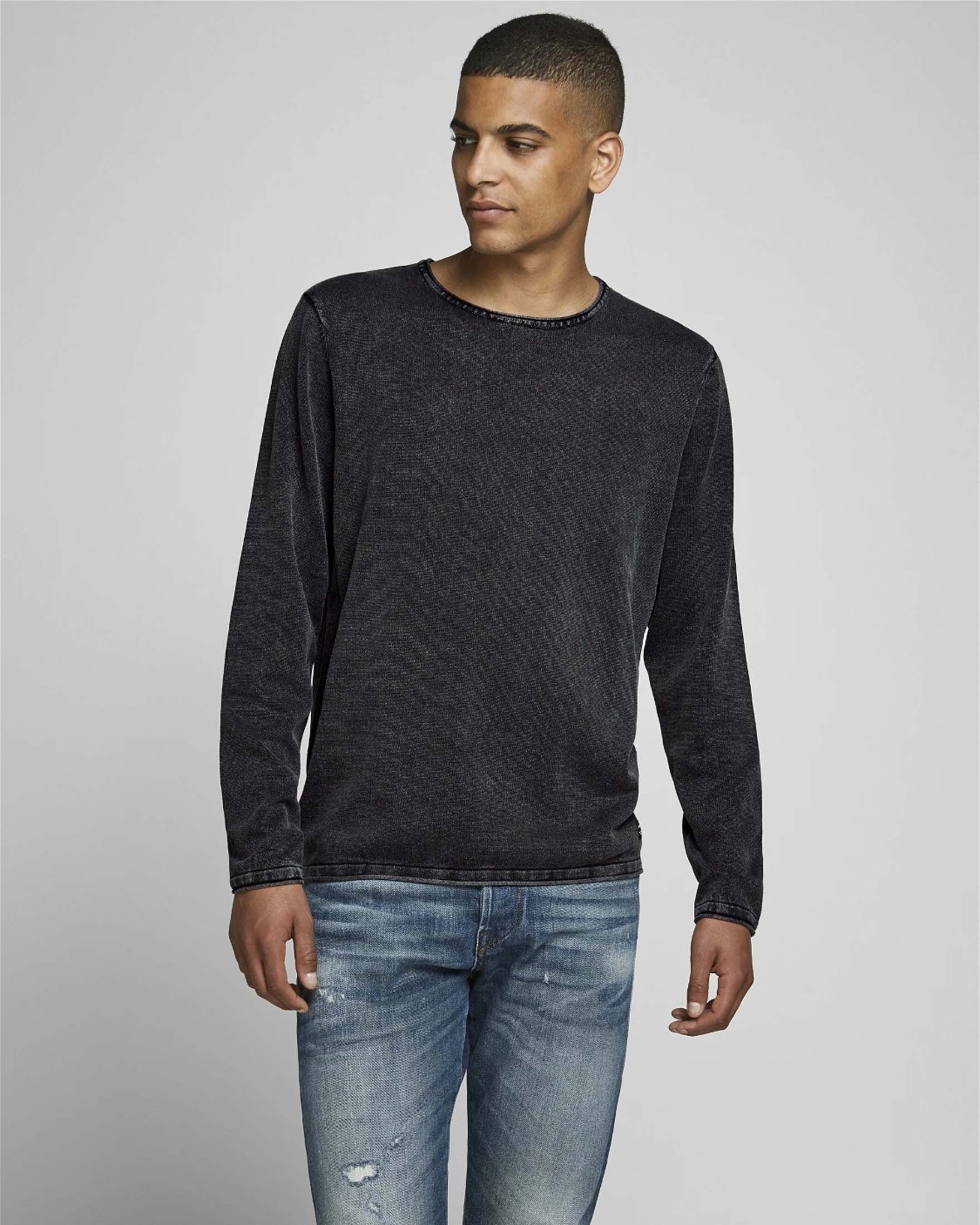 Maglia nera in puro cotone con scollo tondo e bordi arrotolati