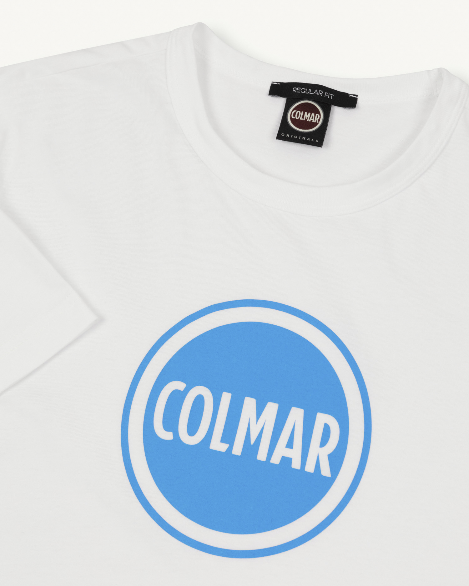 T-shirt bianca mezza manica con logo bollo celeste stampato sul petto