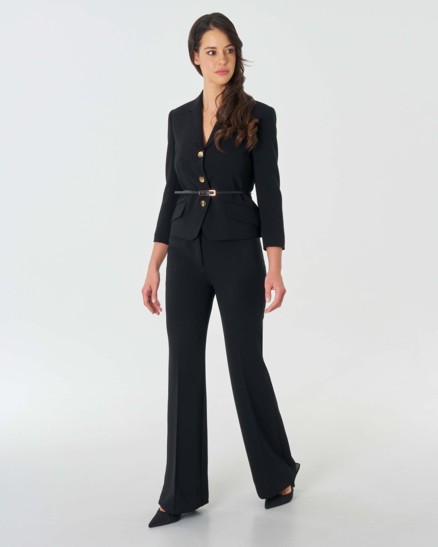 Pantaloni a zampa neri in cady con piega stirata fronte e retro