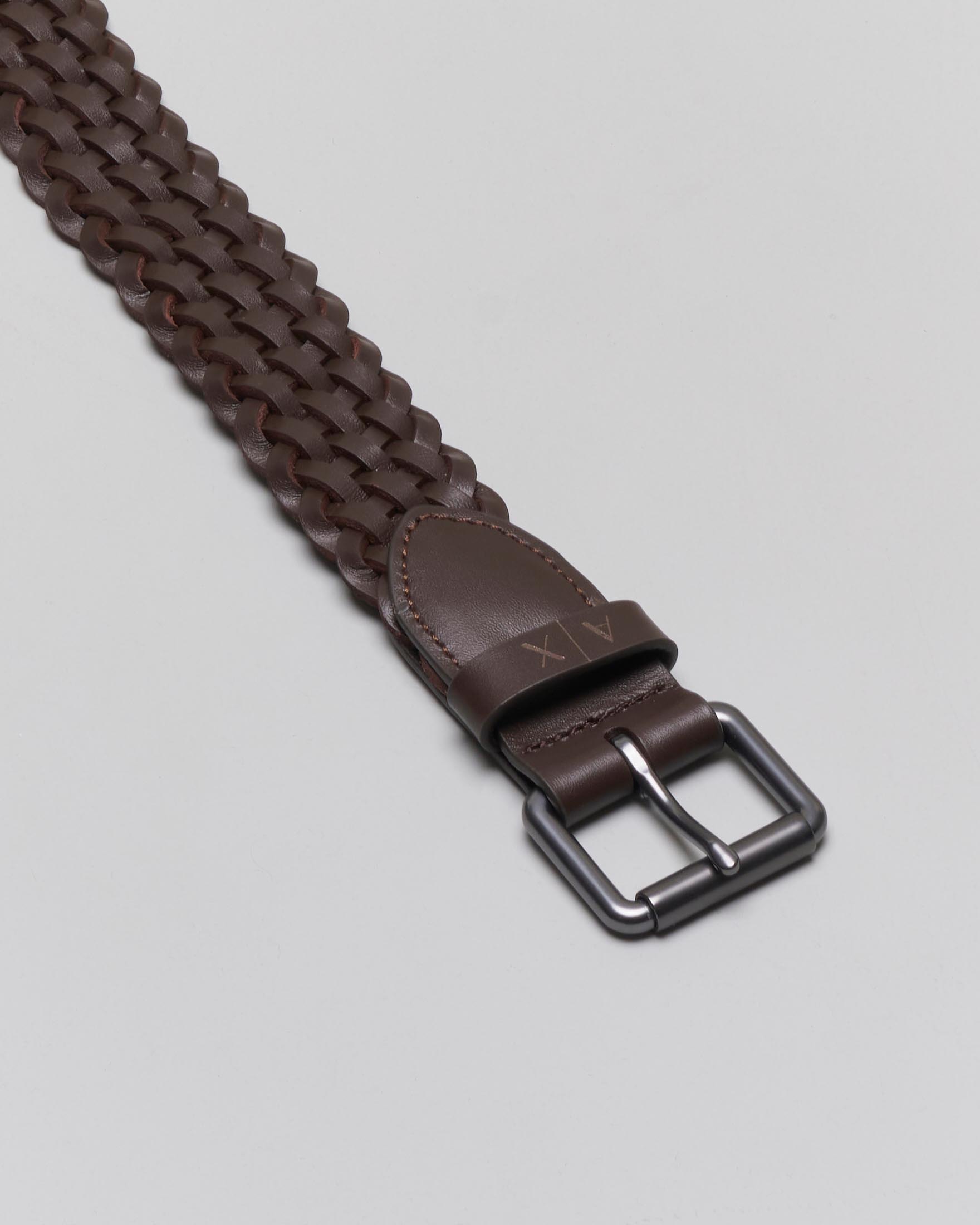 Cintura Armani Exchange marrone in pelle intrecciata con fibbia in metallo brunito image