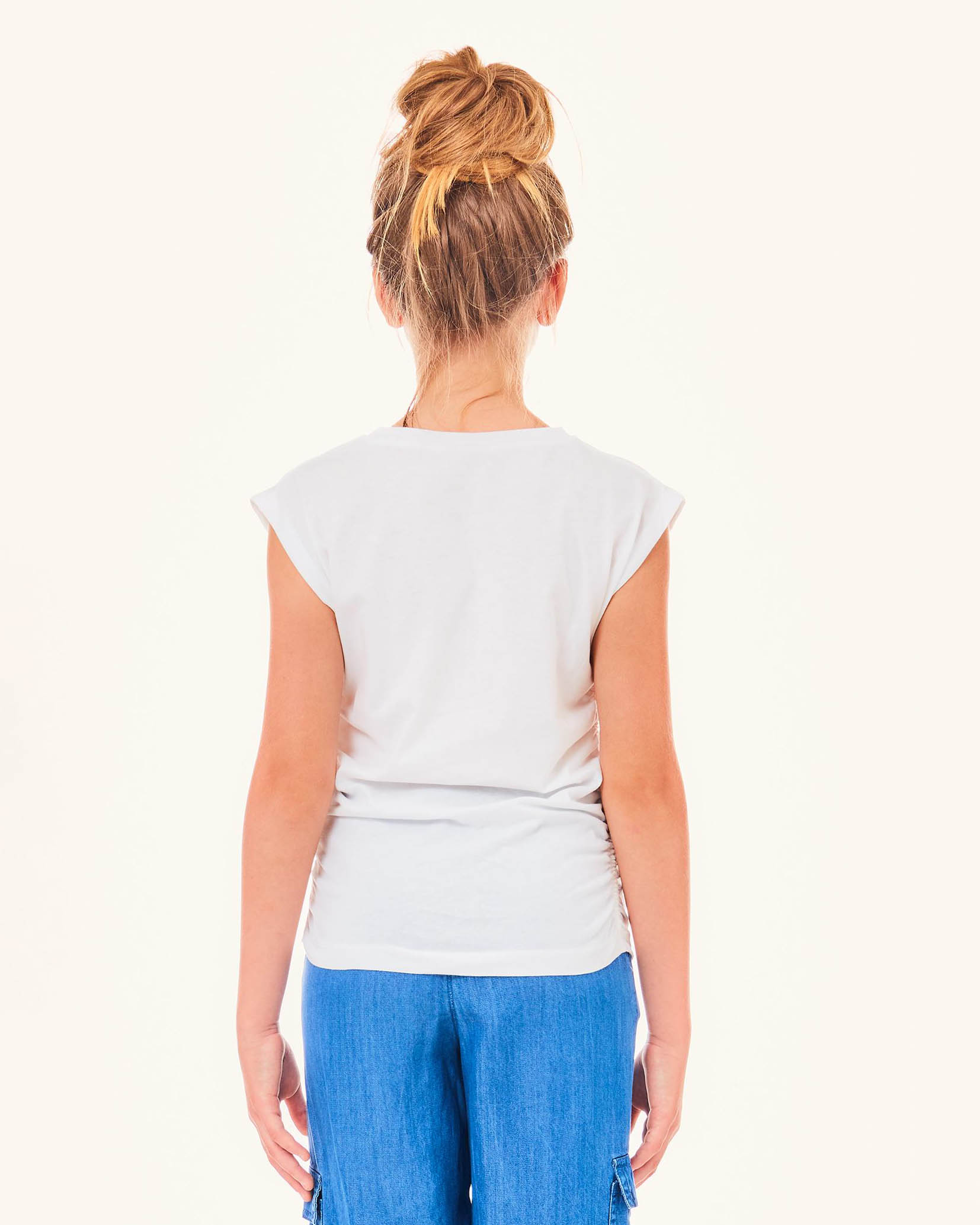 T-shirt bianca in cotone a manche corte con stampa 'Deauville' ed arricciature laterali  image