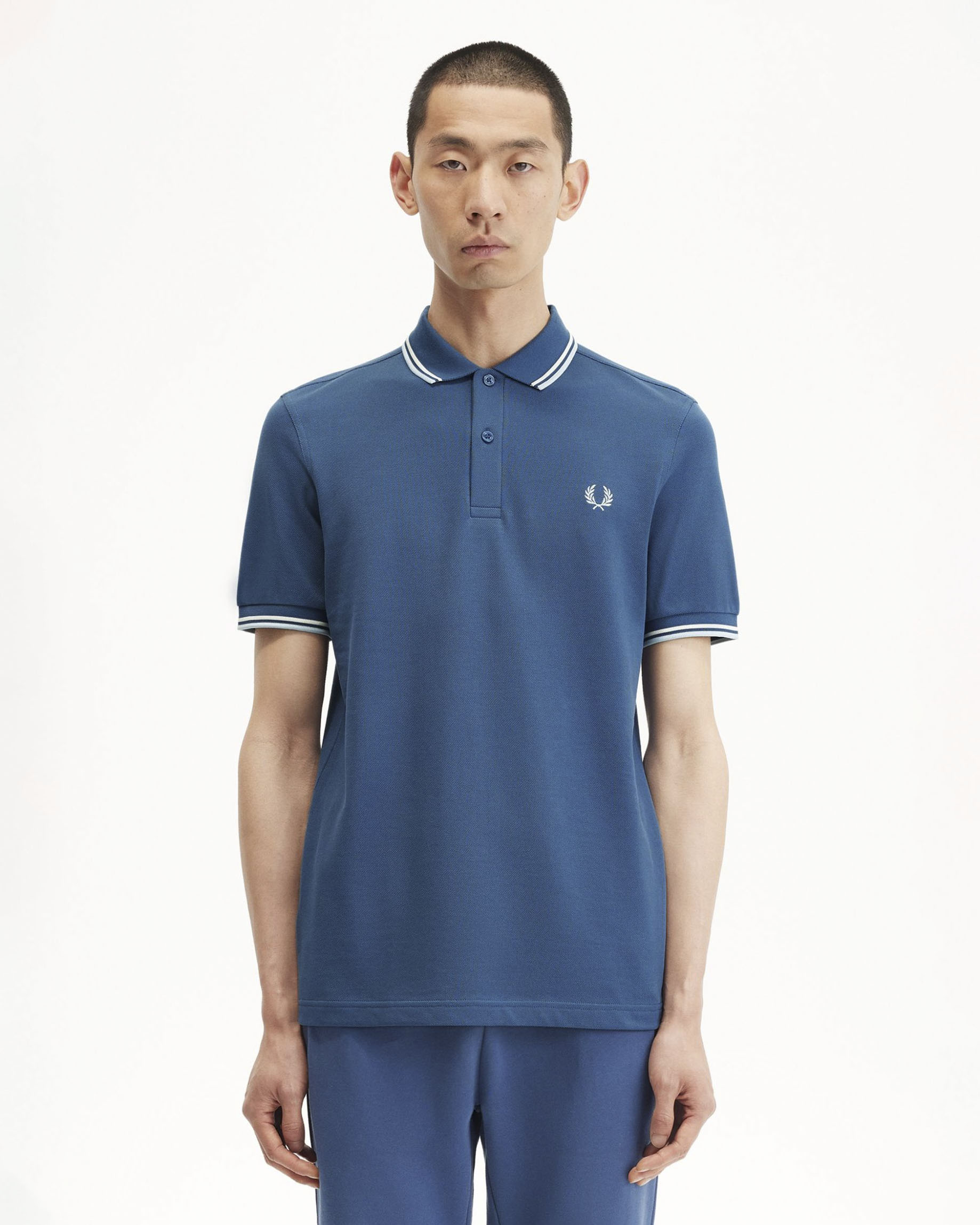 Polo mezza manica blu indaco con bordino azzurro e bianco