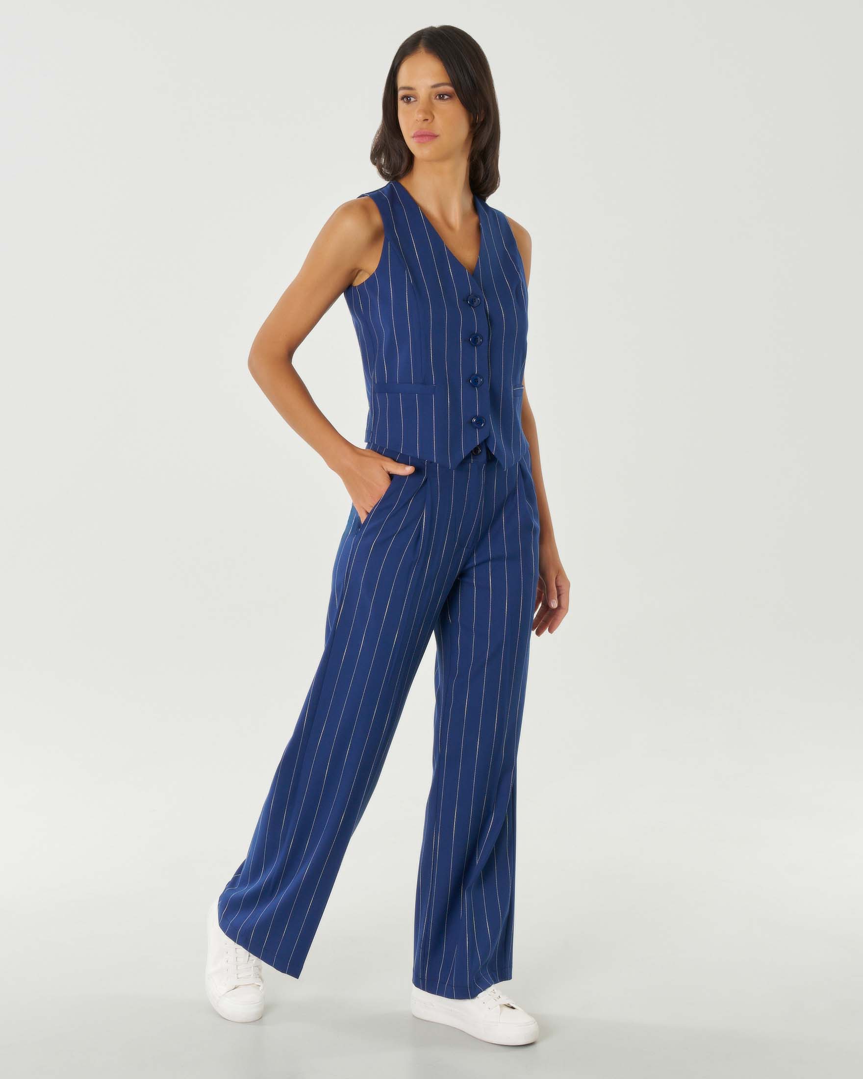 Pantaloni straight gessati blu chiaro e avorio con pinces in vita