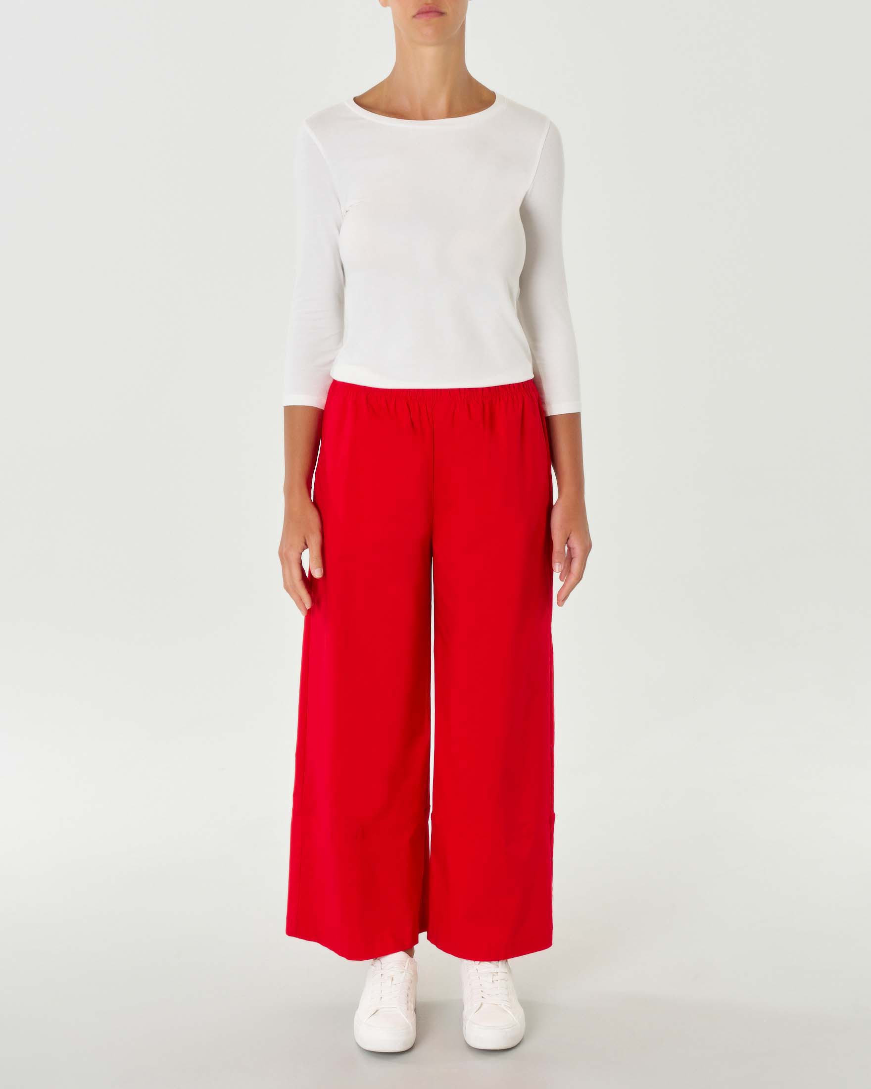 Pantaloni rossi in bengalina di viscosa stretch dalla linea wide con elastico inserito in vita