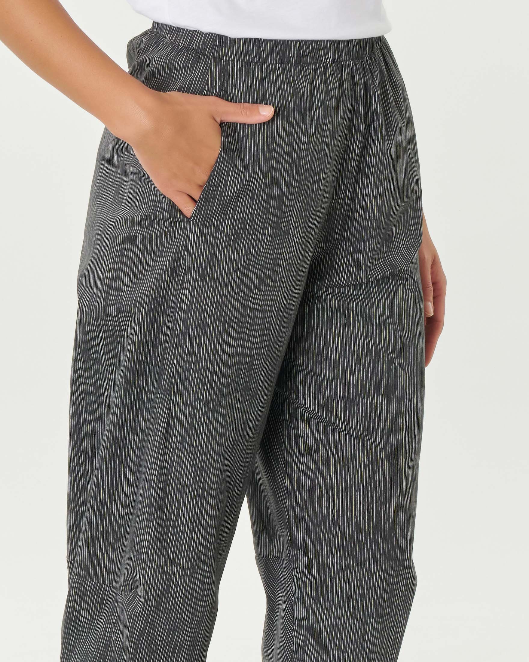 Pantaloni sale e pepe in popeline di cotone stretch dalla linea a pagliaccio image