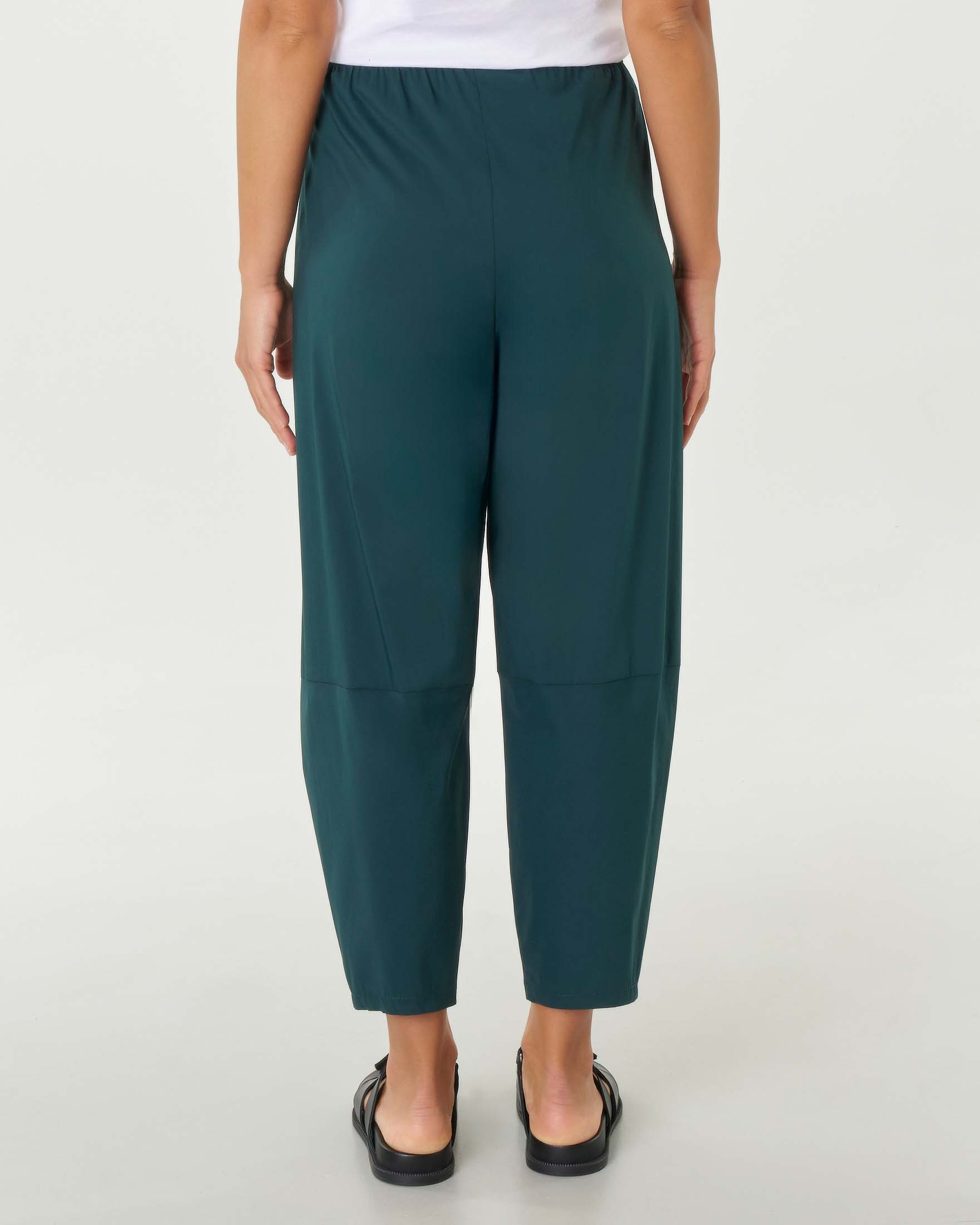 Pantaloni color ottanio in popeline di cotone stretch dalla linea