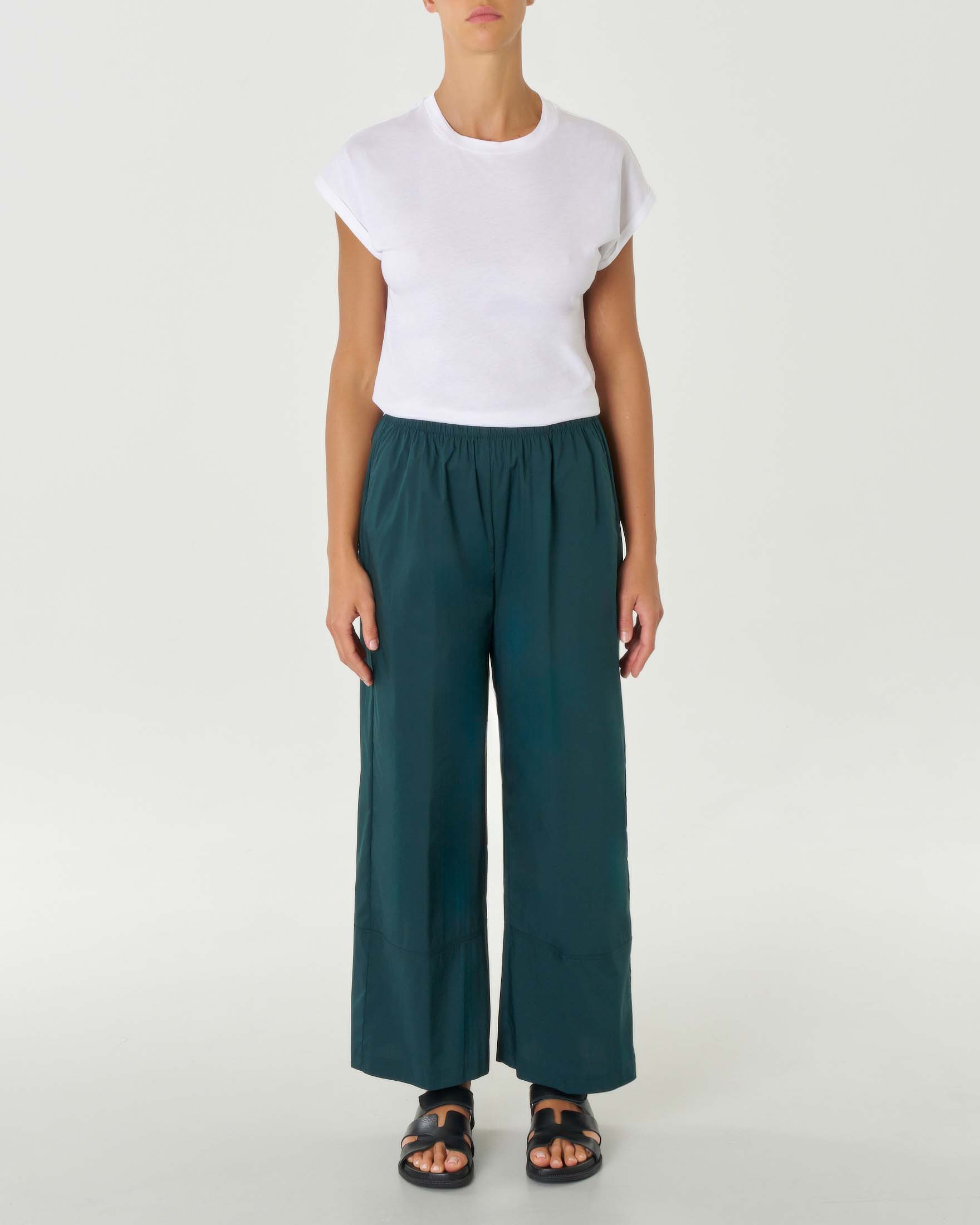 Pantaloni verde petrolio in popeline di cotone stretch dalla linea wide con elastico inserito in vita