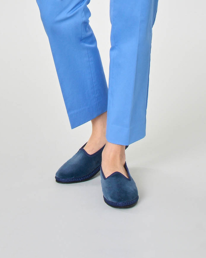 Friulane in velluto color avio image