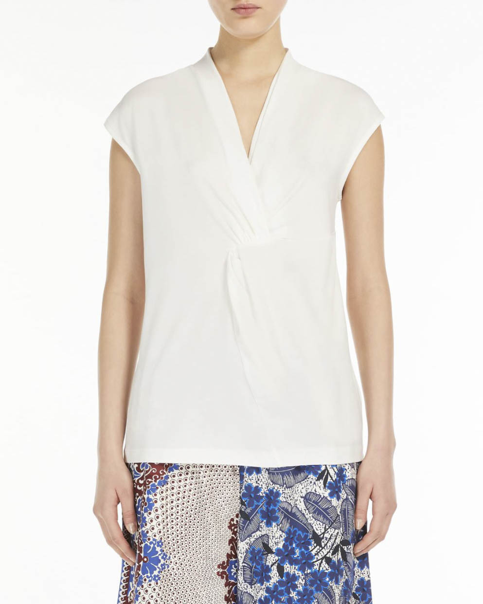 Top bianco senza maniche in jersey di lyocell con scollo a V e drappeggio centrale