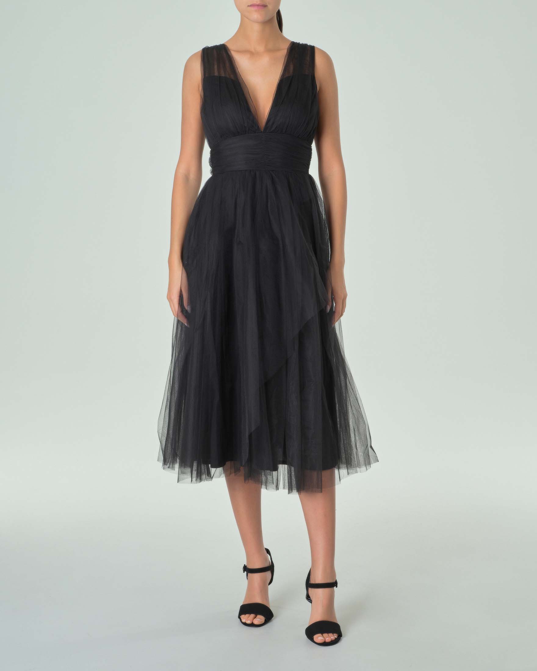 Abito midi nero in tulle senza maniche con gonna ruota e scollo a V