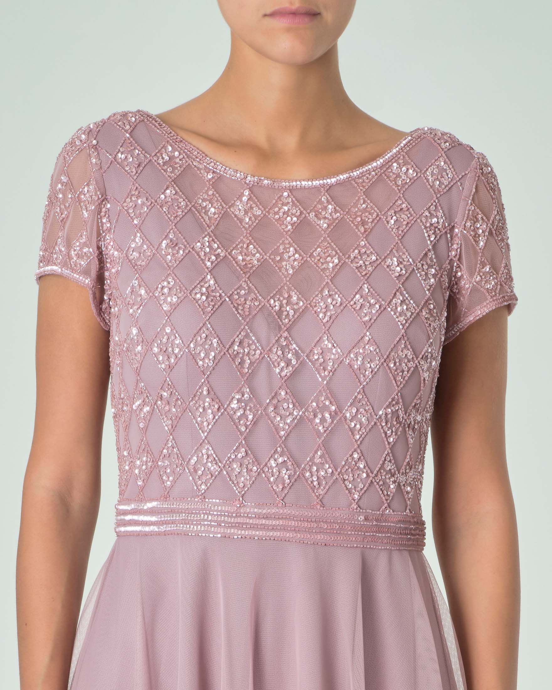 Abito corto rosa tonalità fredda in tulle con ricami in perline tono su tono sul corpetto con maniche ad aletta image