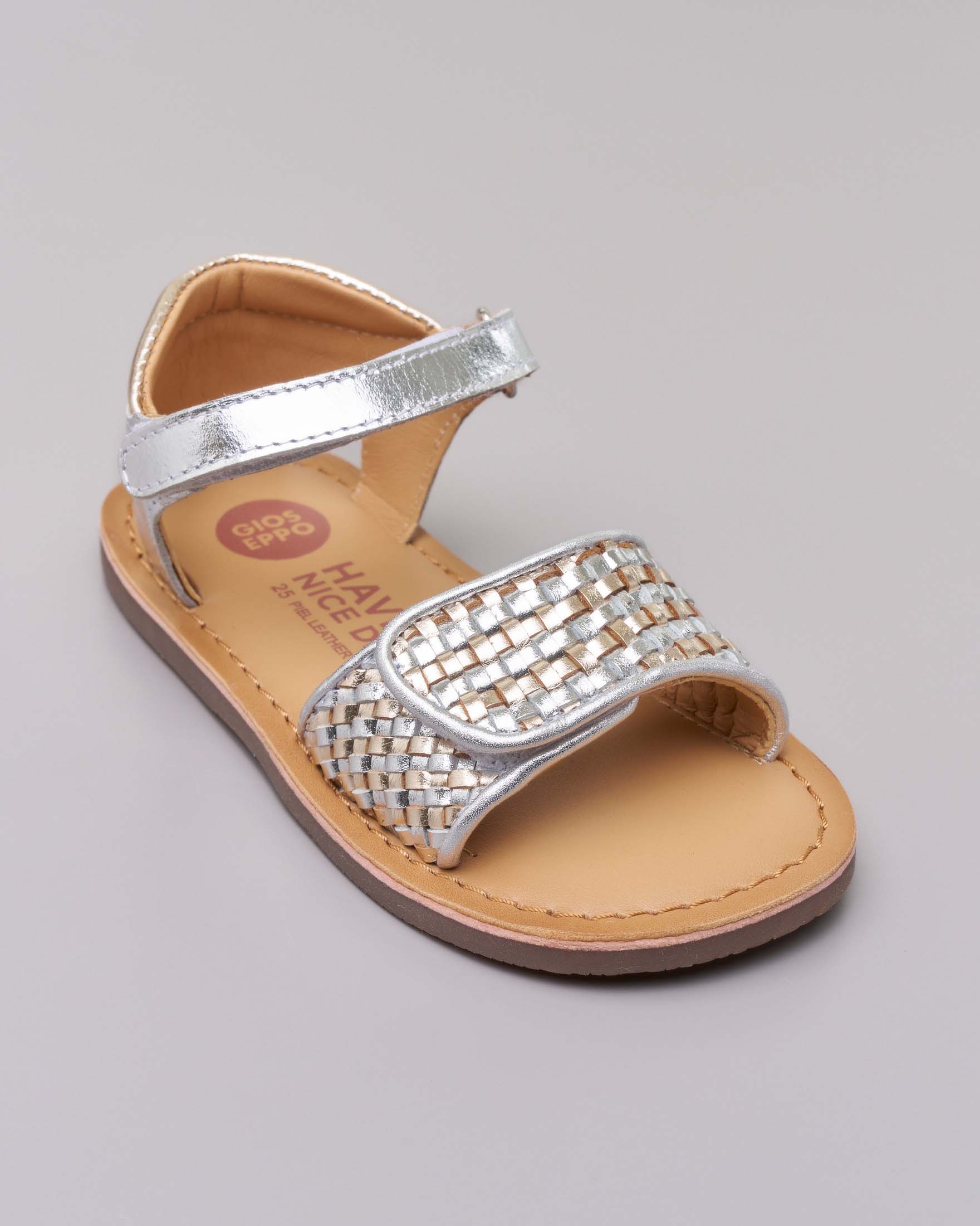 Sandali Gioseppo in pelle argento e oro intrecciati con chiusura a strappo image