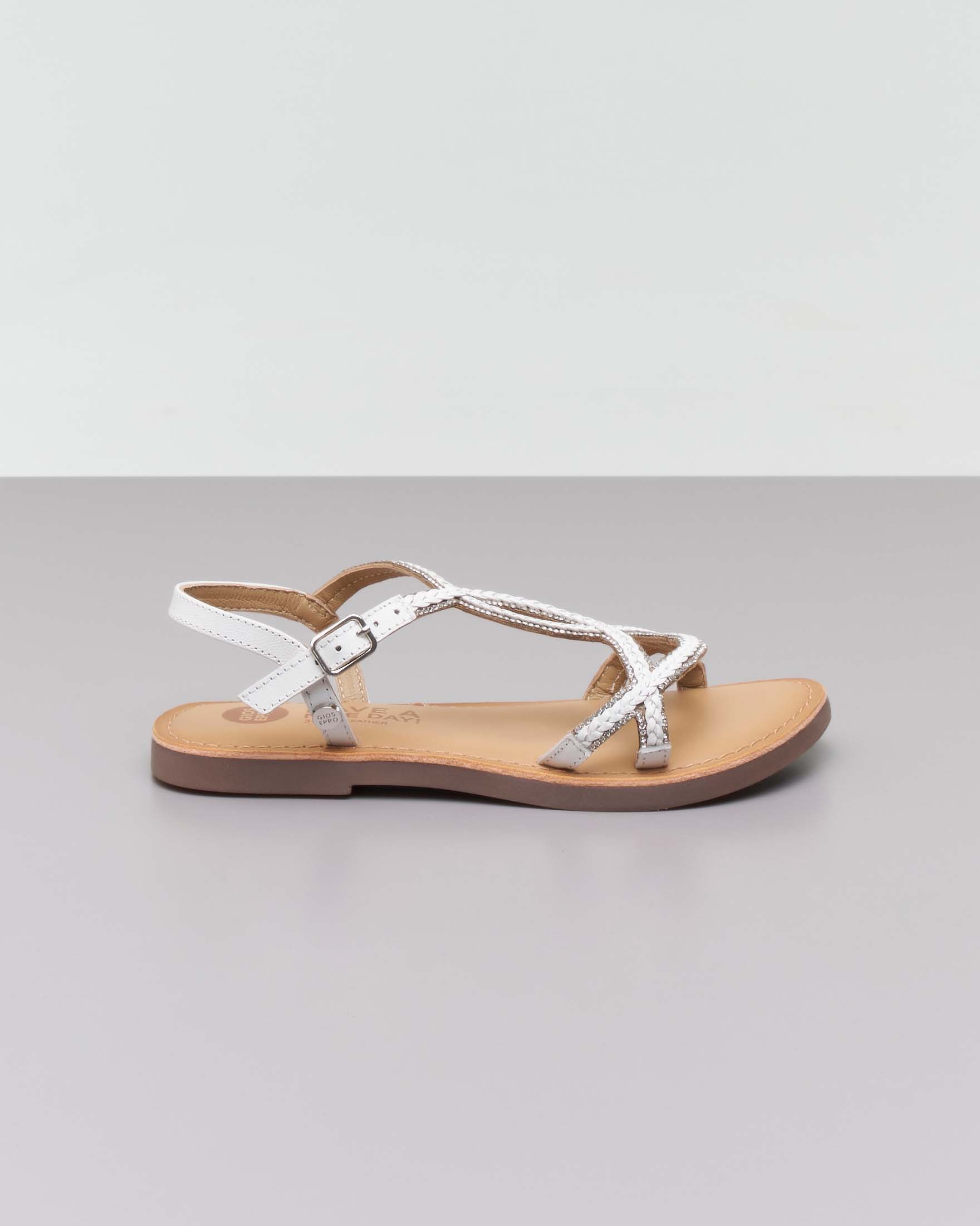 Sandali bianchi in pelle intrecciata con strass e cinturino