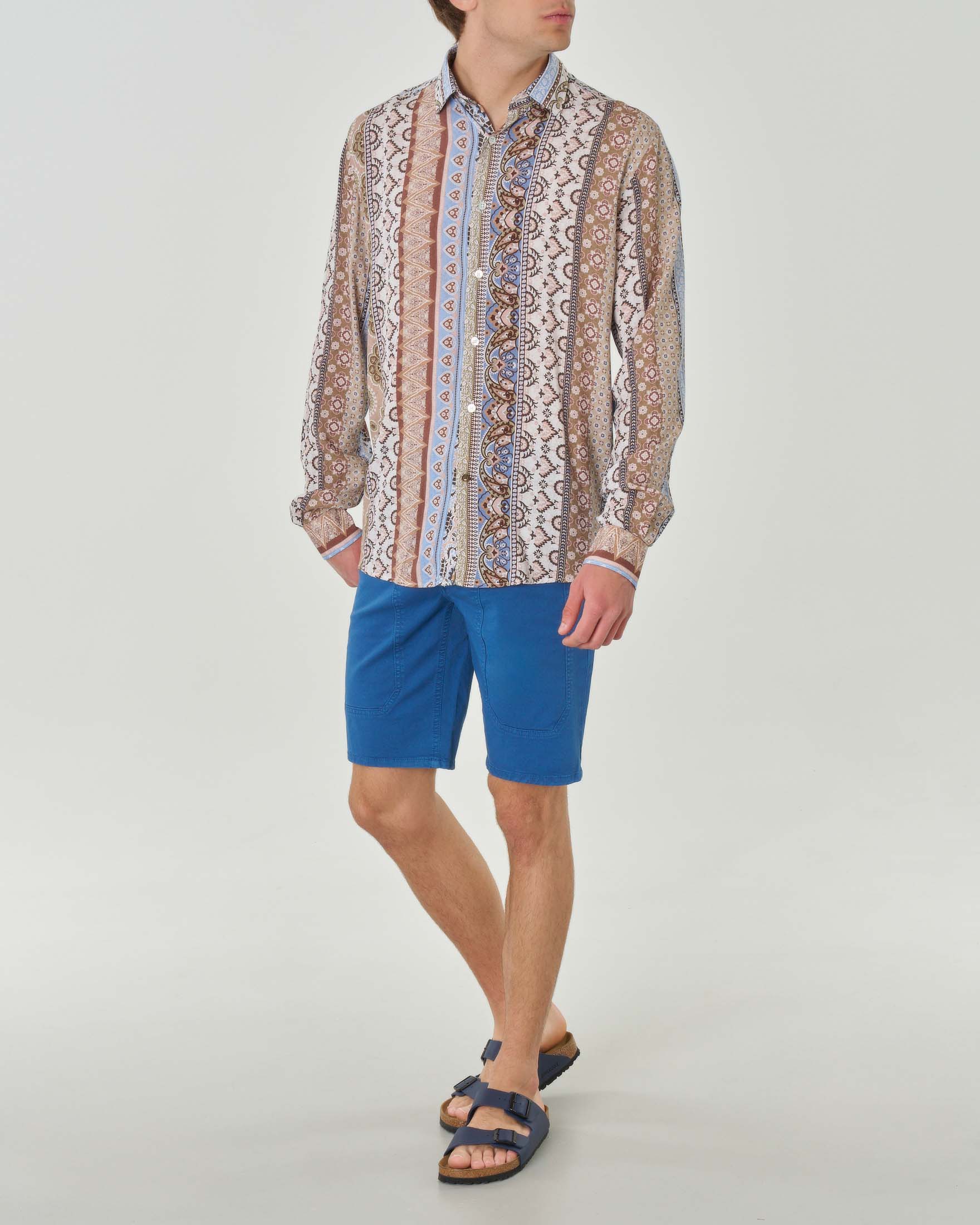 Camicia in viscosa a fantasia etnica con colletto aperto alla francese