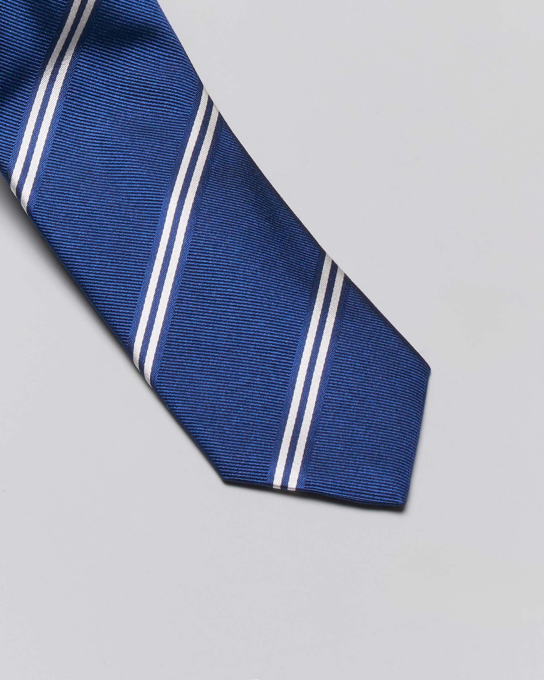 Cravatta regimental blu indaco in misto seta a righe diagonali image