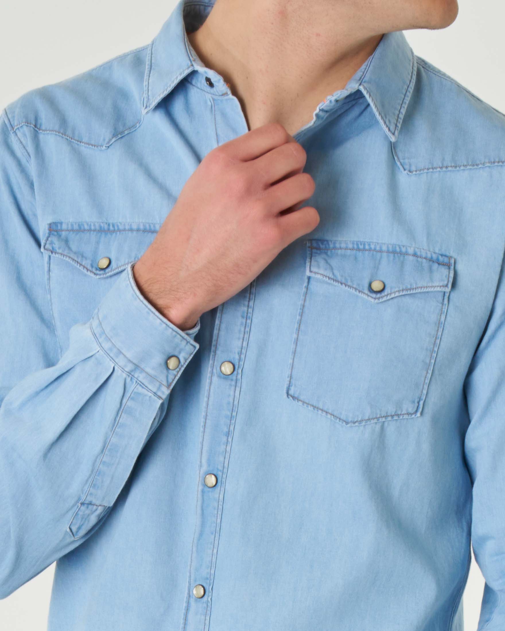 Camicia western in denim di puro cotone lavaggio bleach washed image