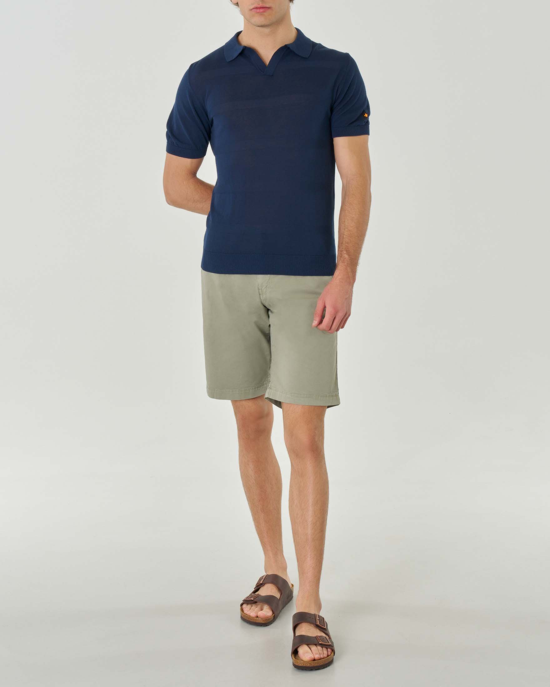 Maglia polo mezza manica blu in puro cotone con scollo a V e fantasia a righe tono su tono