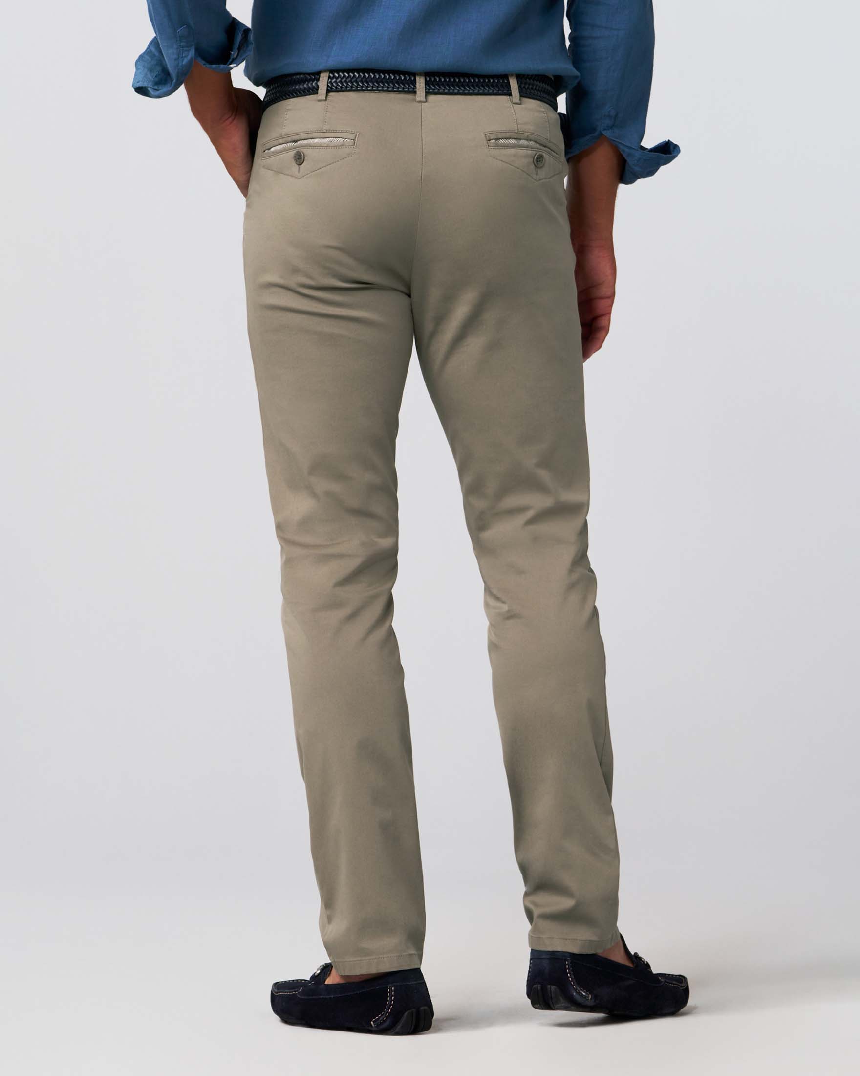 Pantalone chino Tokyo color fango in tessuto armaturato di cotone stretch drop 6 image