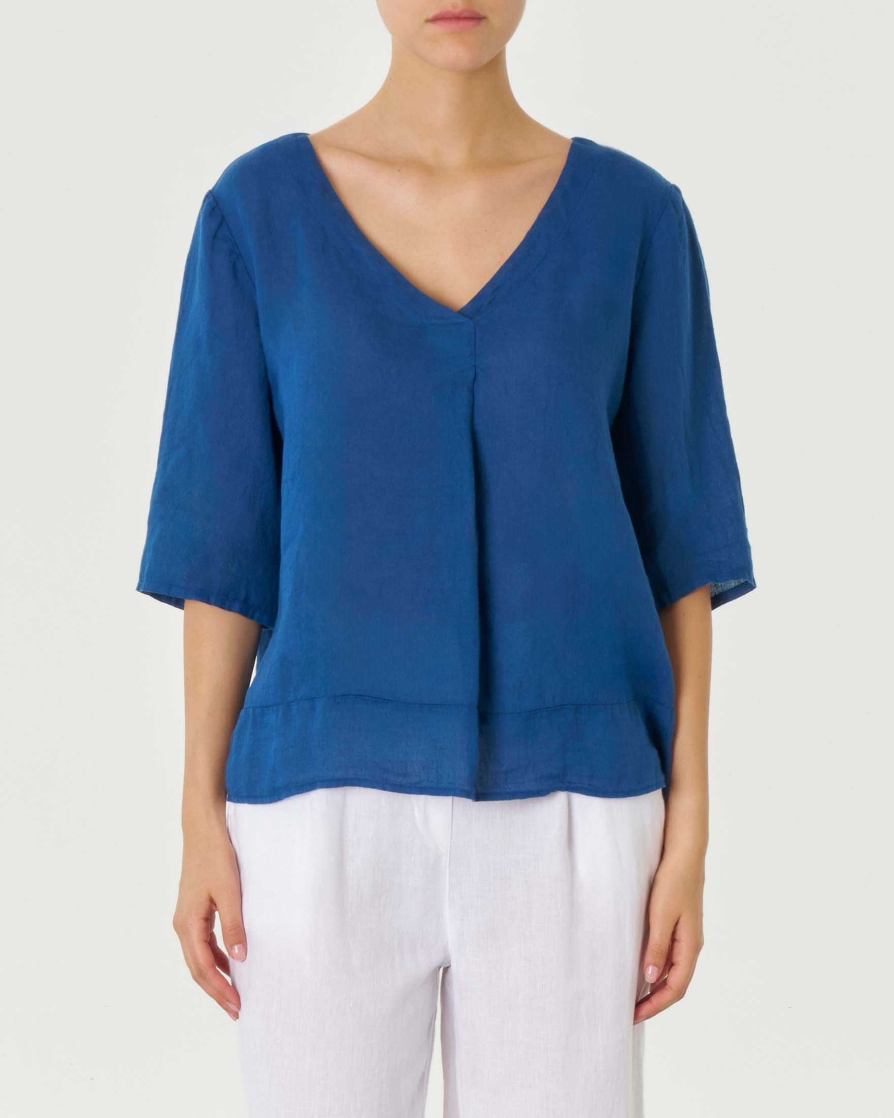 Blusa color ottanio in lino con maniche al gomito e scollo a V image