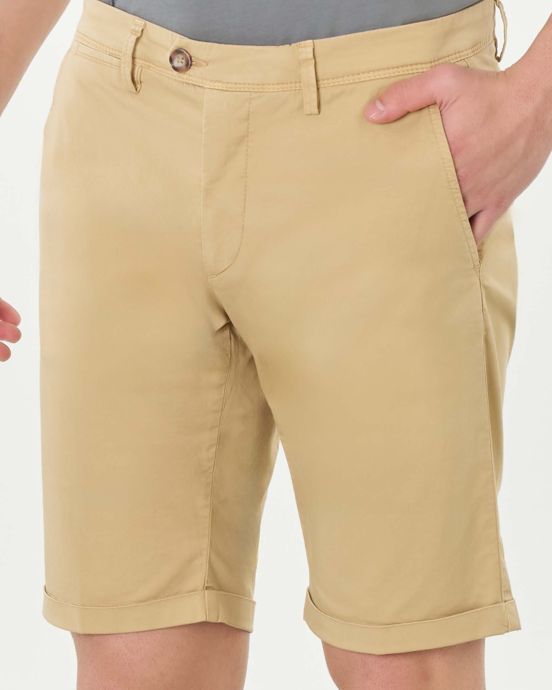 Bermuda chino sabbia in gabardina di cotone stretch