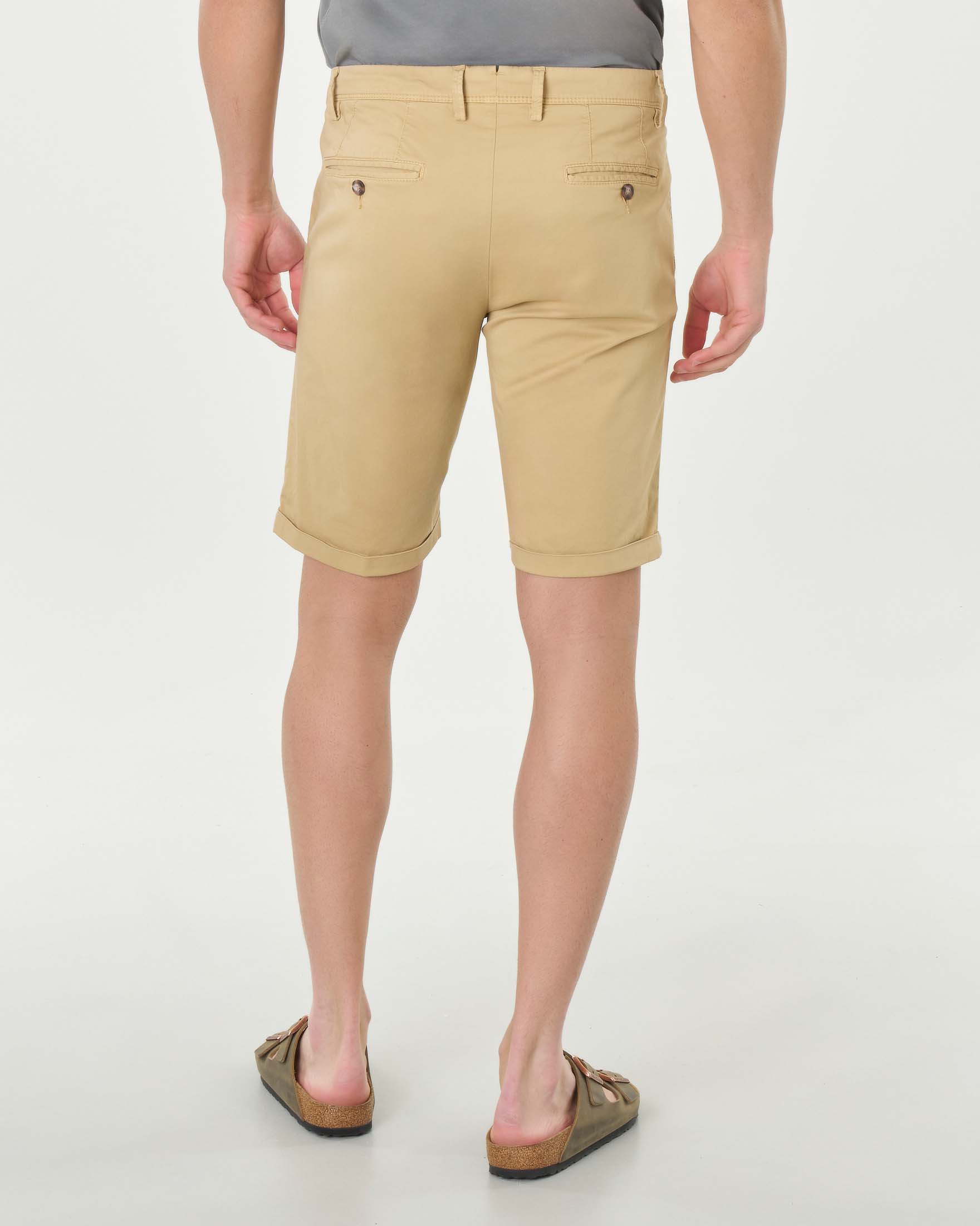 Bermuda chino sabbia in gabardina di cotone stretch