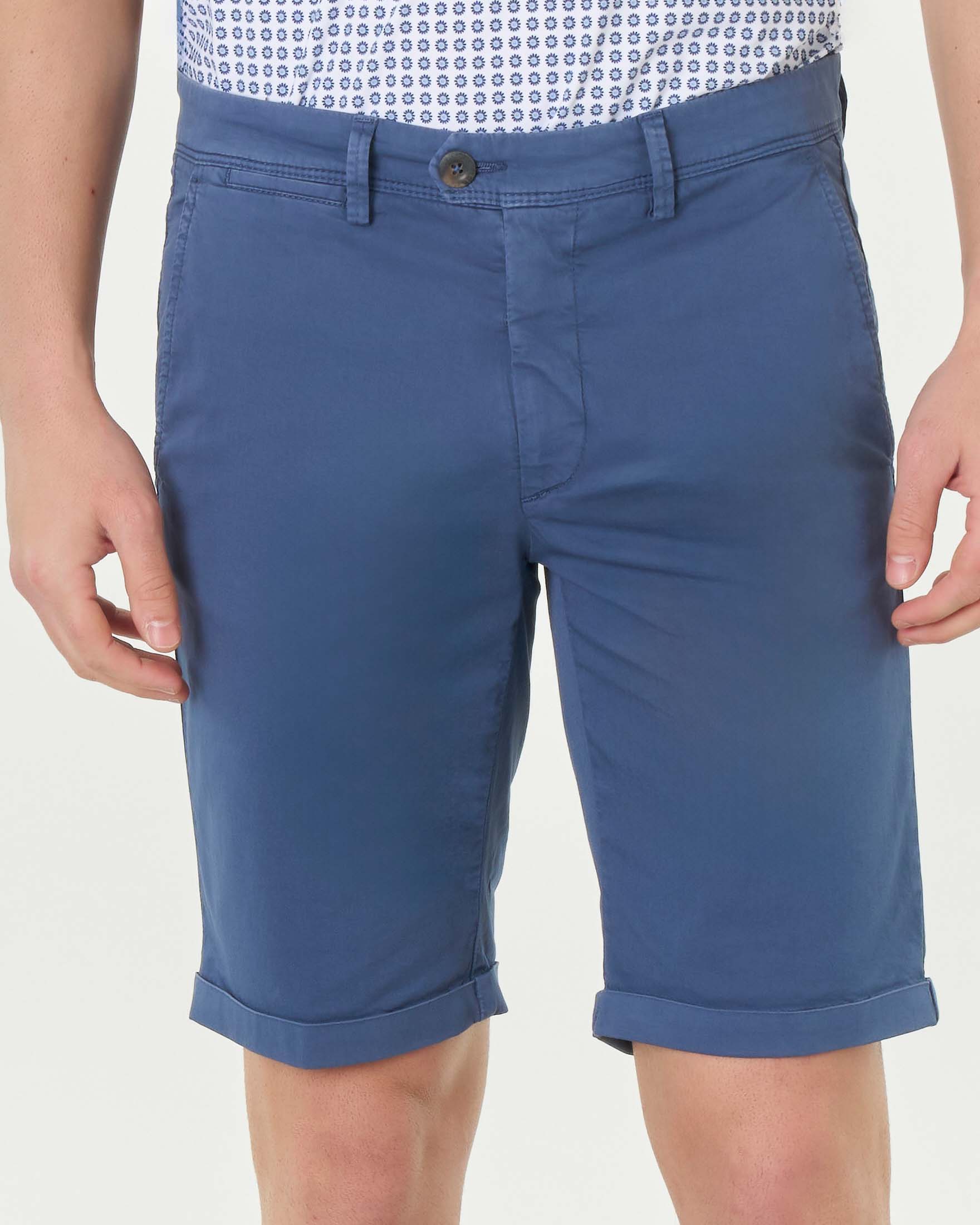 Bermuda chino blu indaco in gabardina di cotone stretch